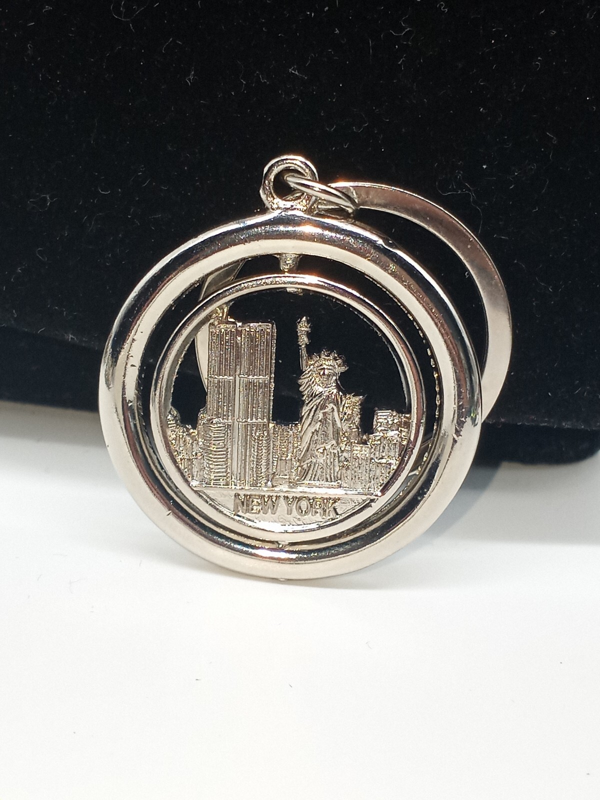New York City Vintage Skyline Keychain Keyring Wtc Towers Liberty Statue Spinner