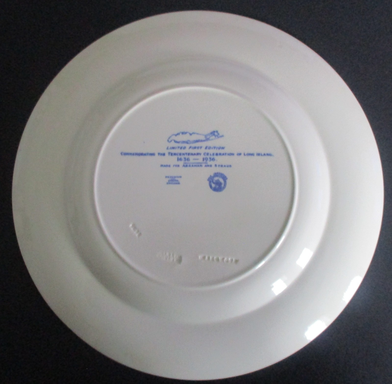 1936 Souvenir Wedgwood Plate Tercentenary Long Island New York Brooklyn Bridge