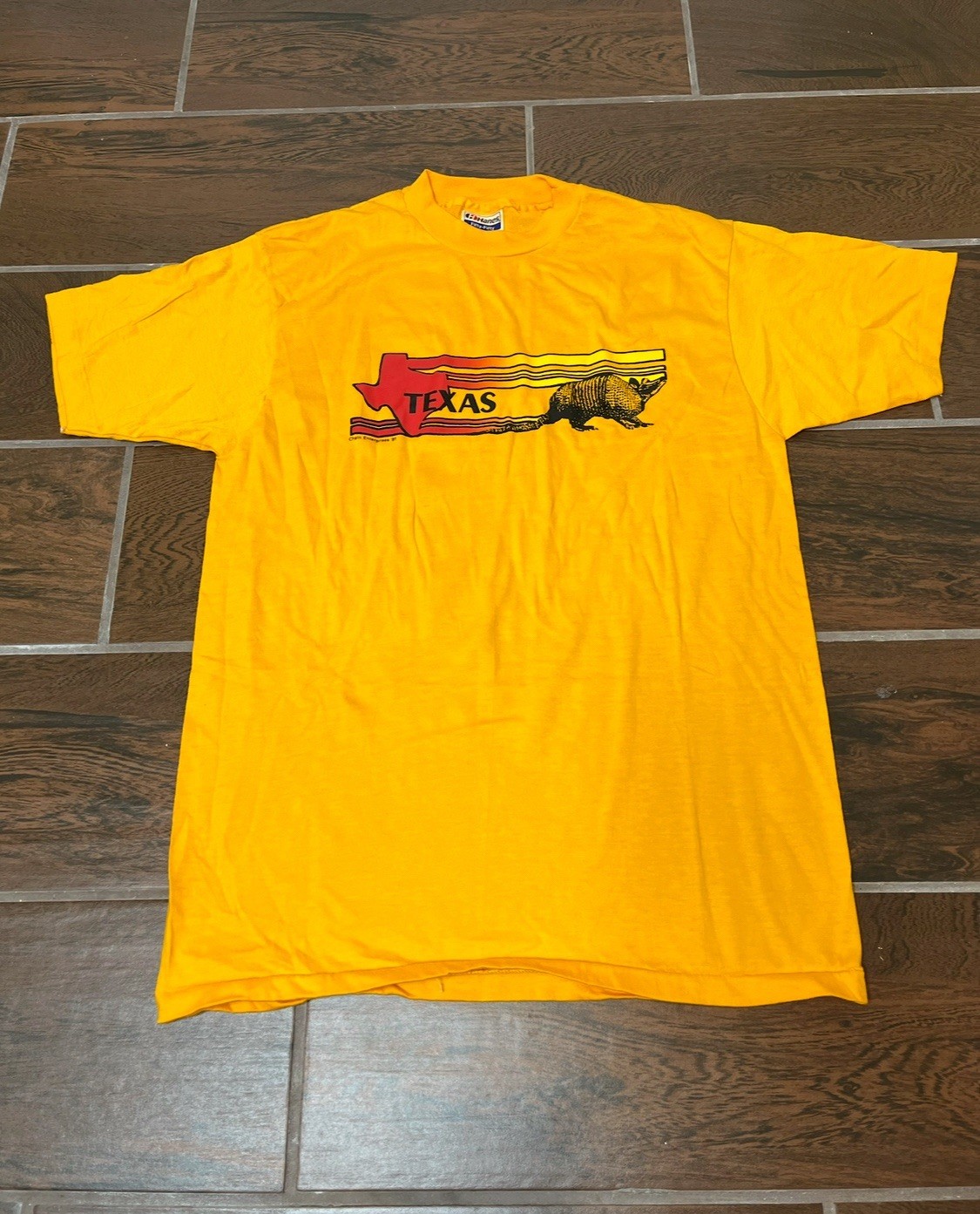 Vintage 80’s Hanes State Of Texas Armadillo Single Stitch T-Shirt Size L Yellow
