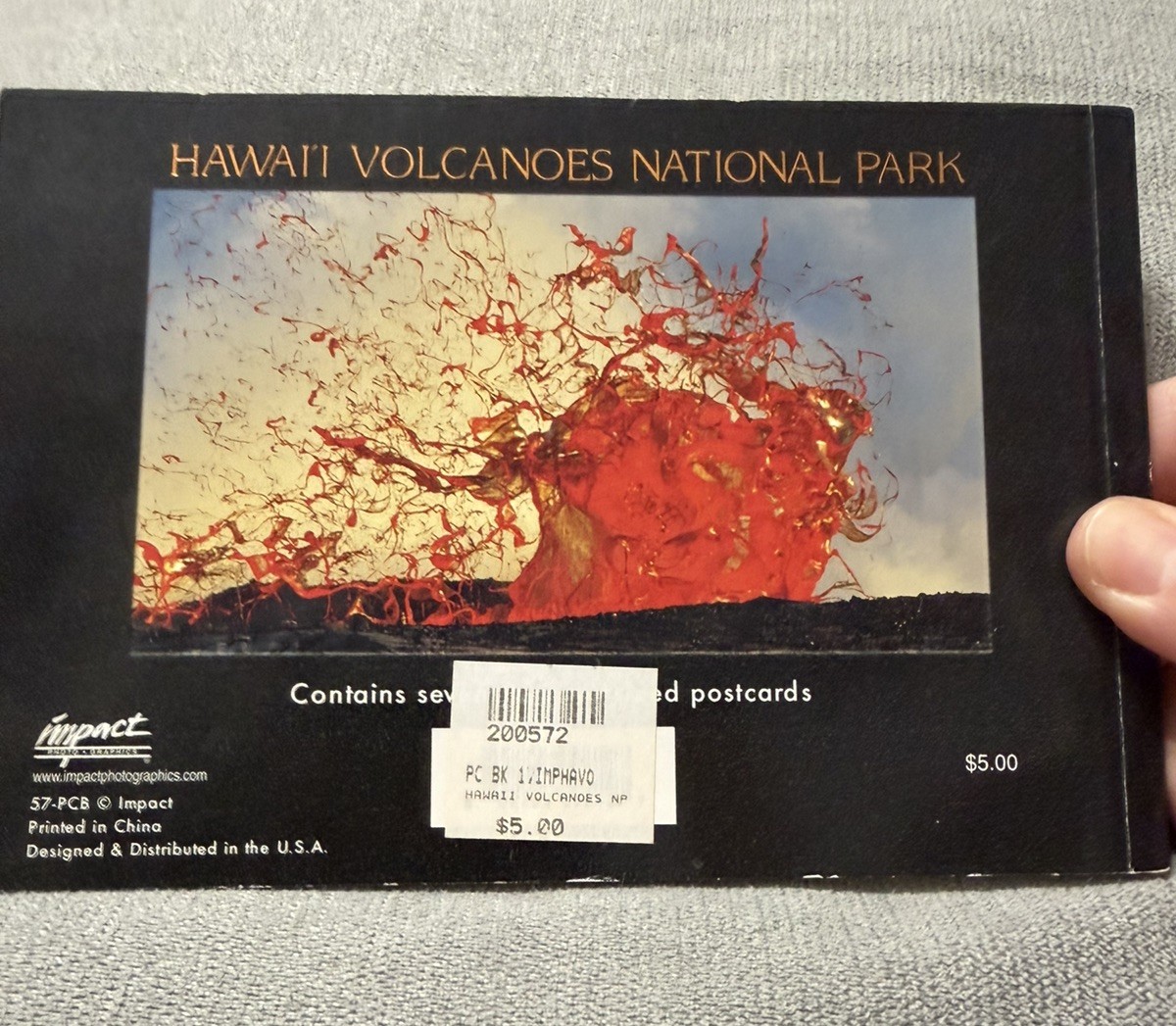 26 UNUSED Hawaii Postcards 17 in Volcano Book +9 in Nat’l Park sleeve