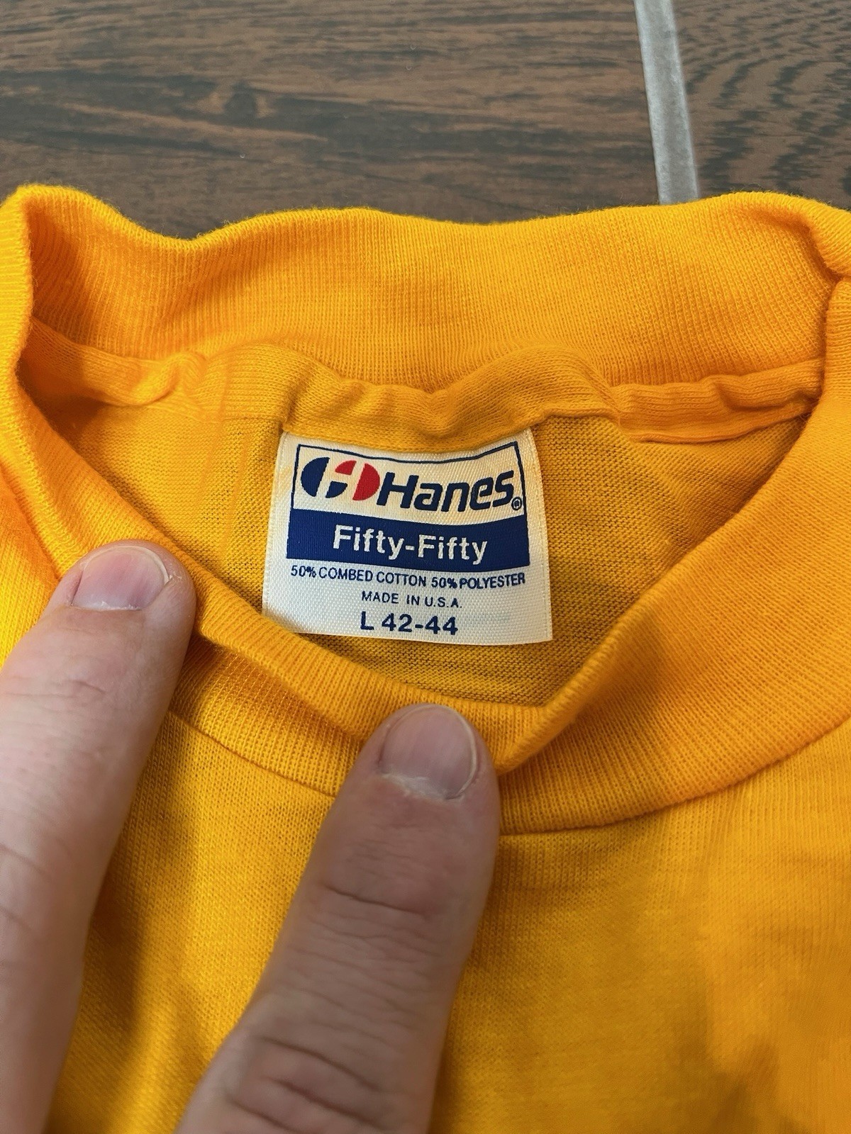 Vintage 80’s Hanes State Of Texas Armadillo Single Stitch T-Shirt Size L Yellow