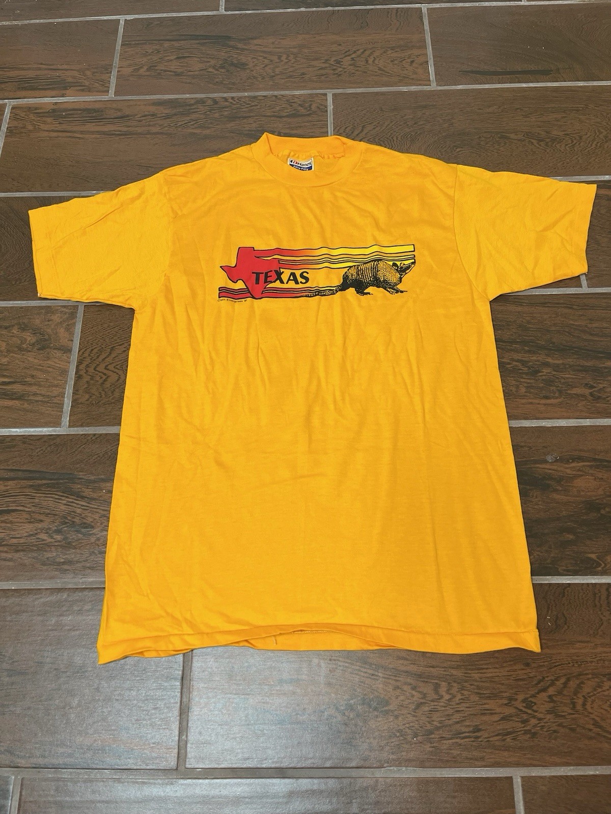 Vintage 80’s Hanes State Of Texas Armadillo Single Stitch T-Shirt Size L Yellow