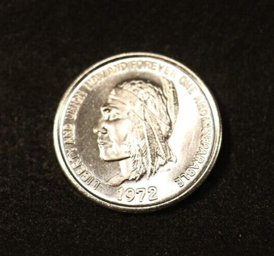 NORTH DAKOTA SOUVENIR DOLLAR 1972 BRILLIANT UNCIRCULATED MADE IN CANADA NUMBERED