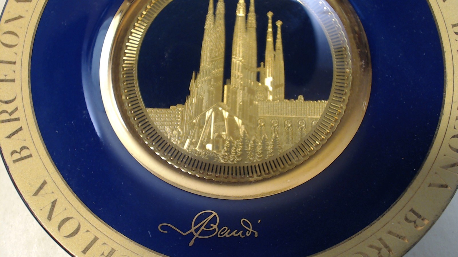 Barcelona Spain Sagrada Familia 24K Gold plated Decorative Plate Blue Wall Art