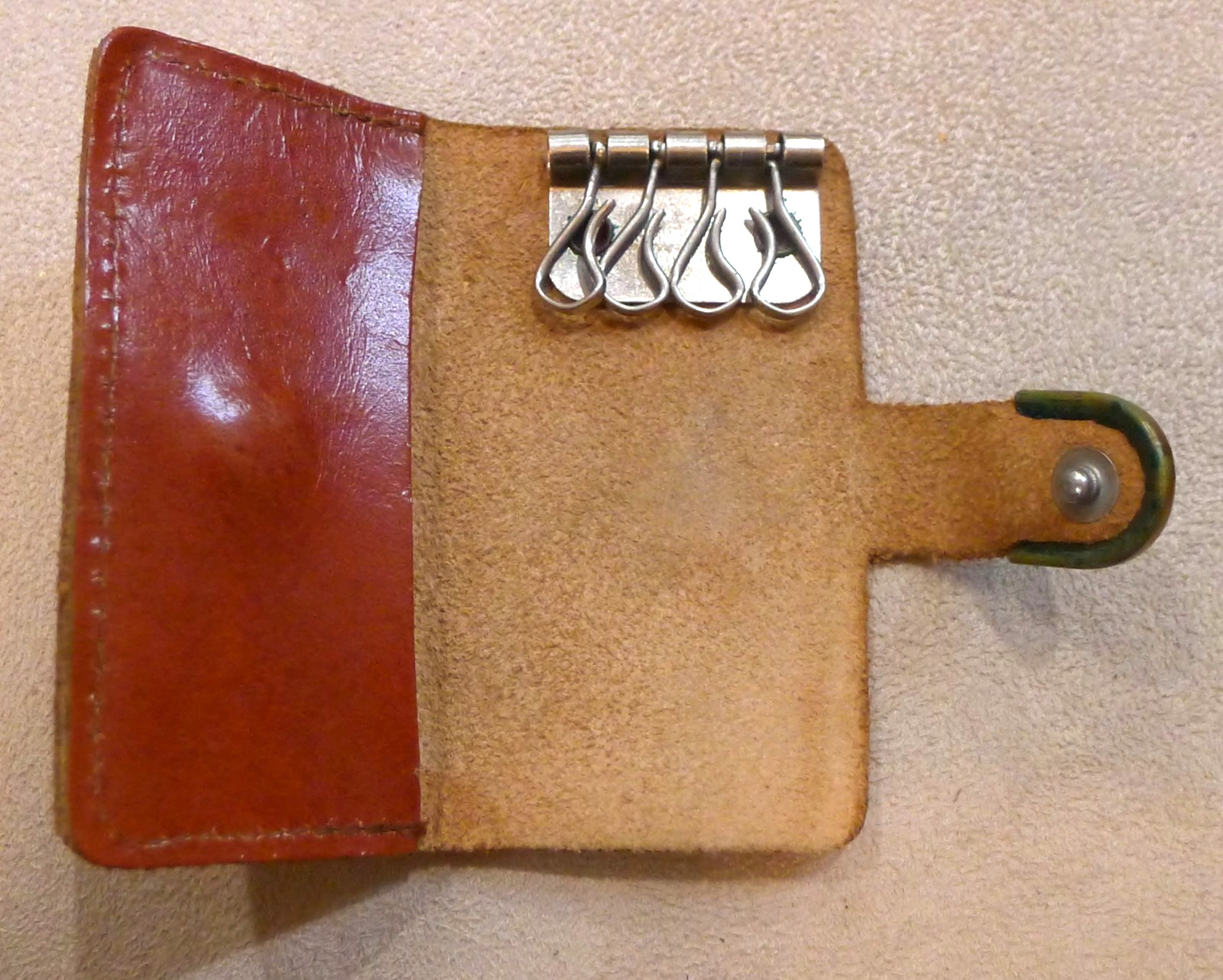 Vintage 1950s Souvenir Conneaut Ohio Leather Key Holder
