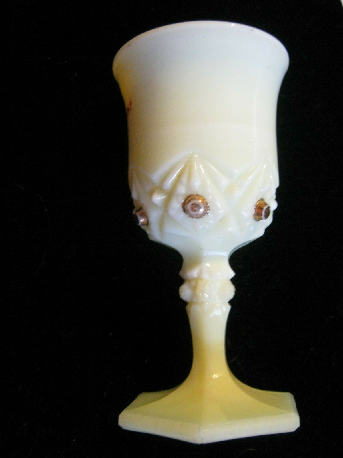 RED LODGE MONTANA 4″ Cordial by Jefferson Custard Glass Diamond w/ Peg 1904-1915