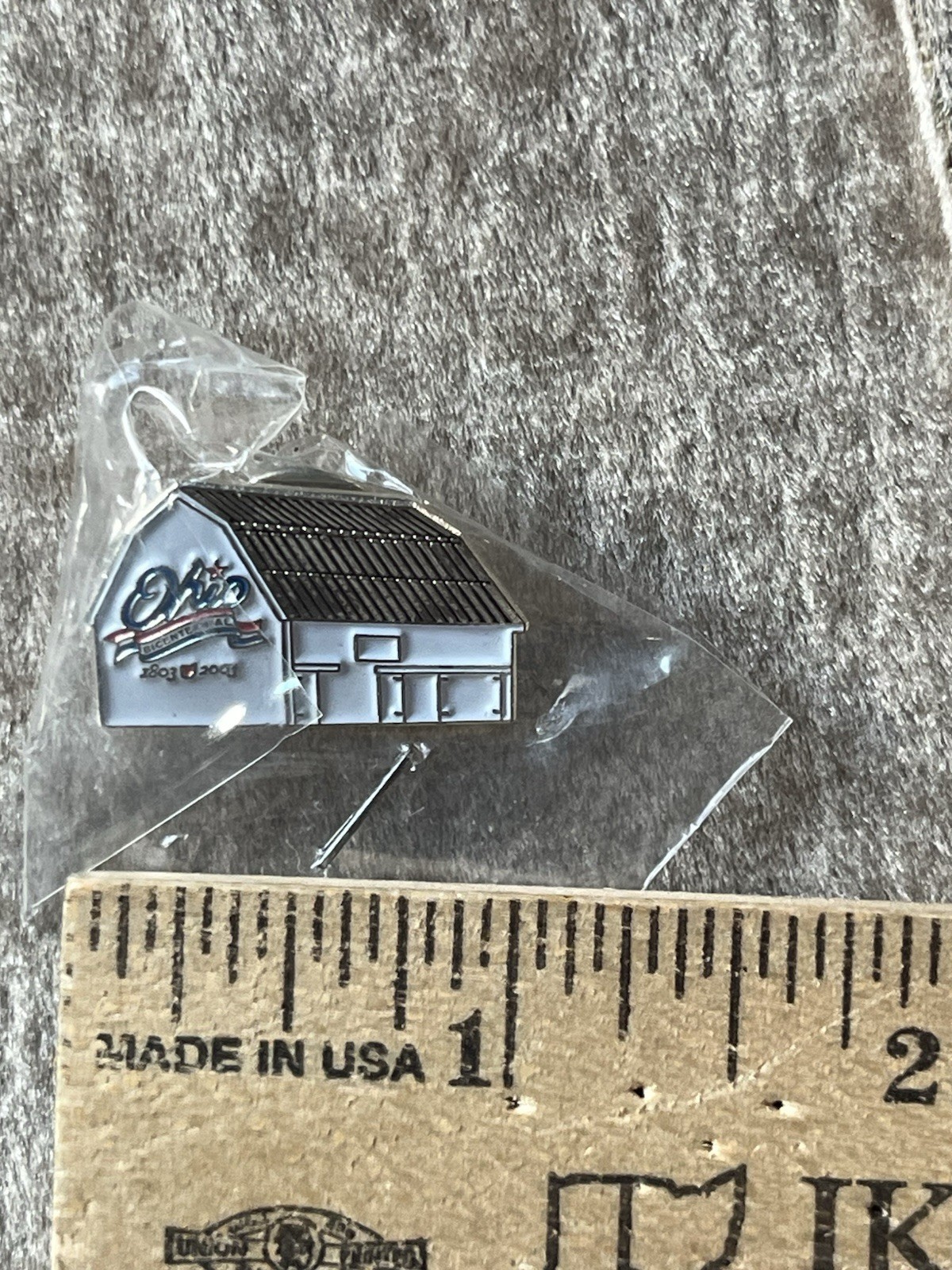 Vintage State of Ohio Bicentennial 1803-2003 White Barn Souvenir Pin