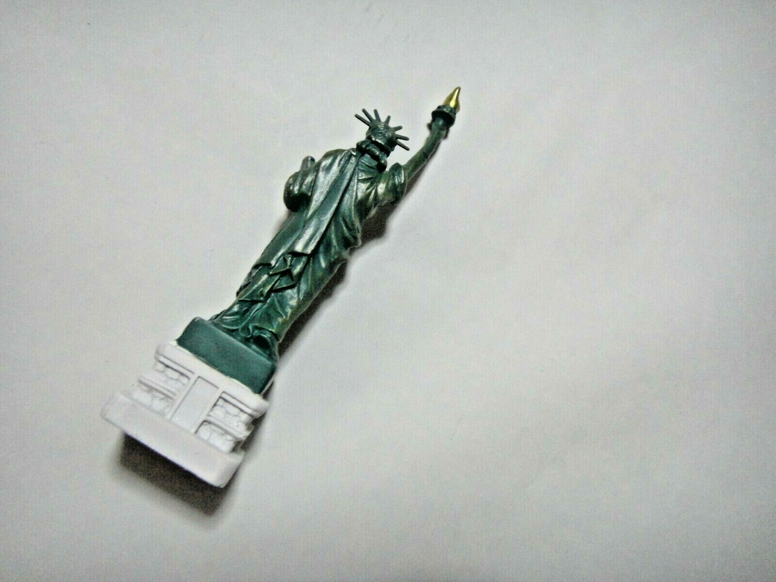 2 Pcs- 6.75 inch metal figure figurine Statue of Liberty New York base US Seller