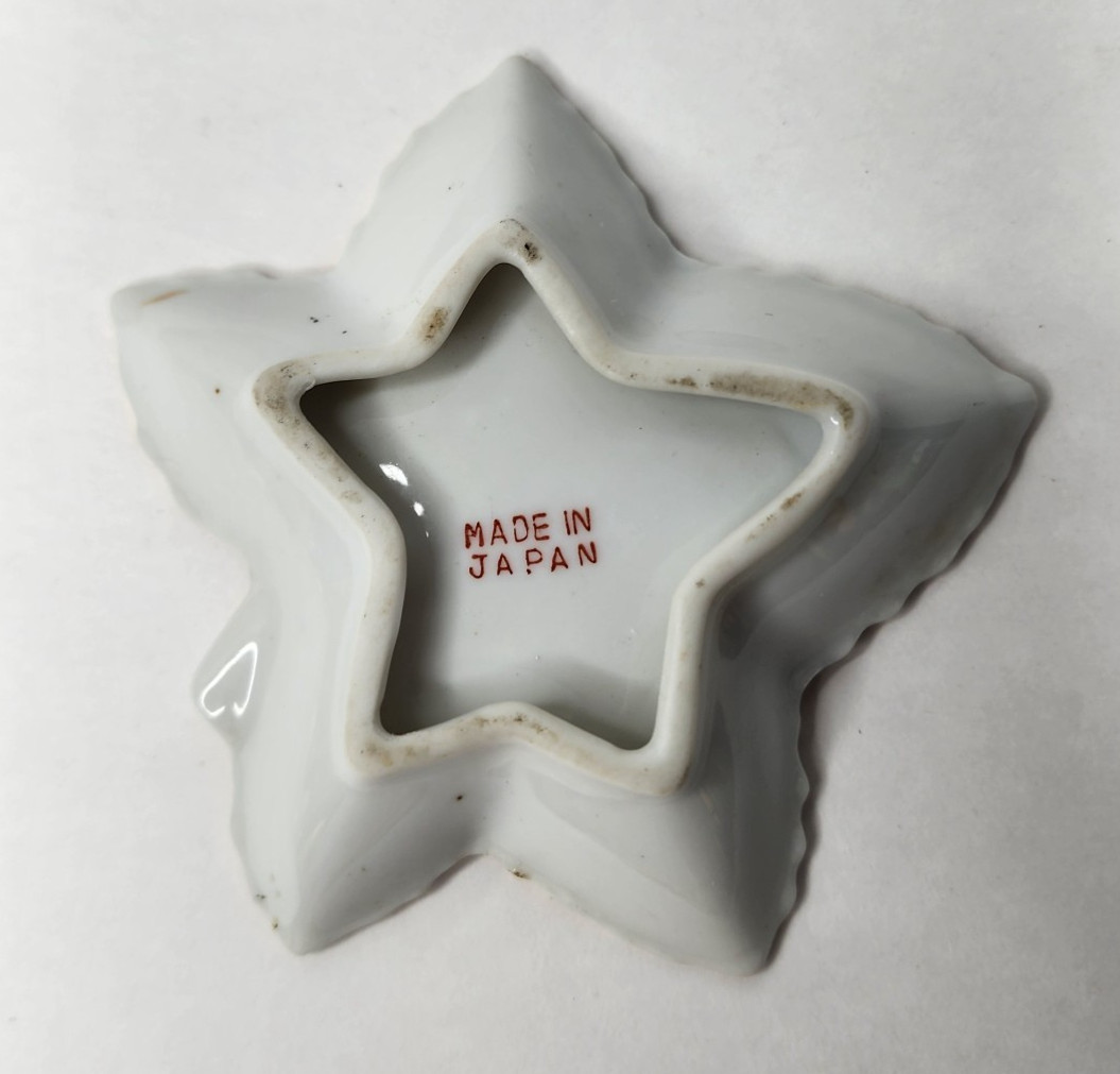 Vintage Niagara Falls Souvenir Leaf Dish – General View – Made in Japan [READ]