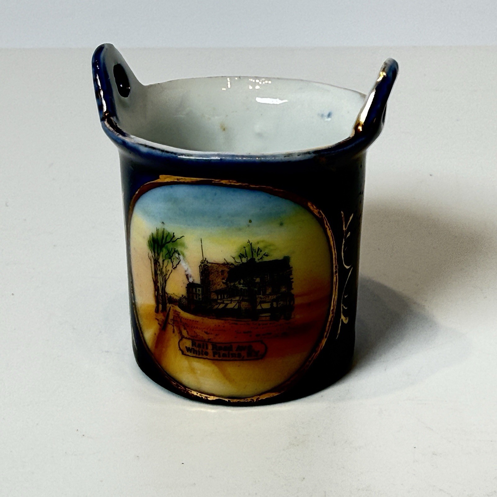 WHITE PLAINS NY NEW YORK Souvenir RAILROAD AVE Porcelain Cobalt Trinket