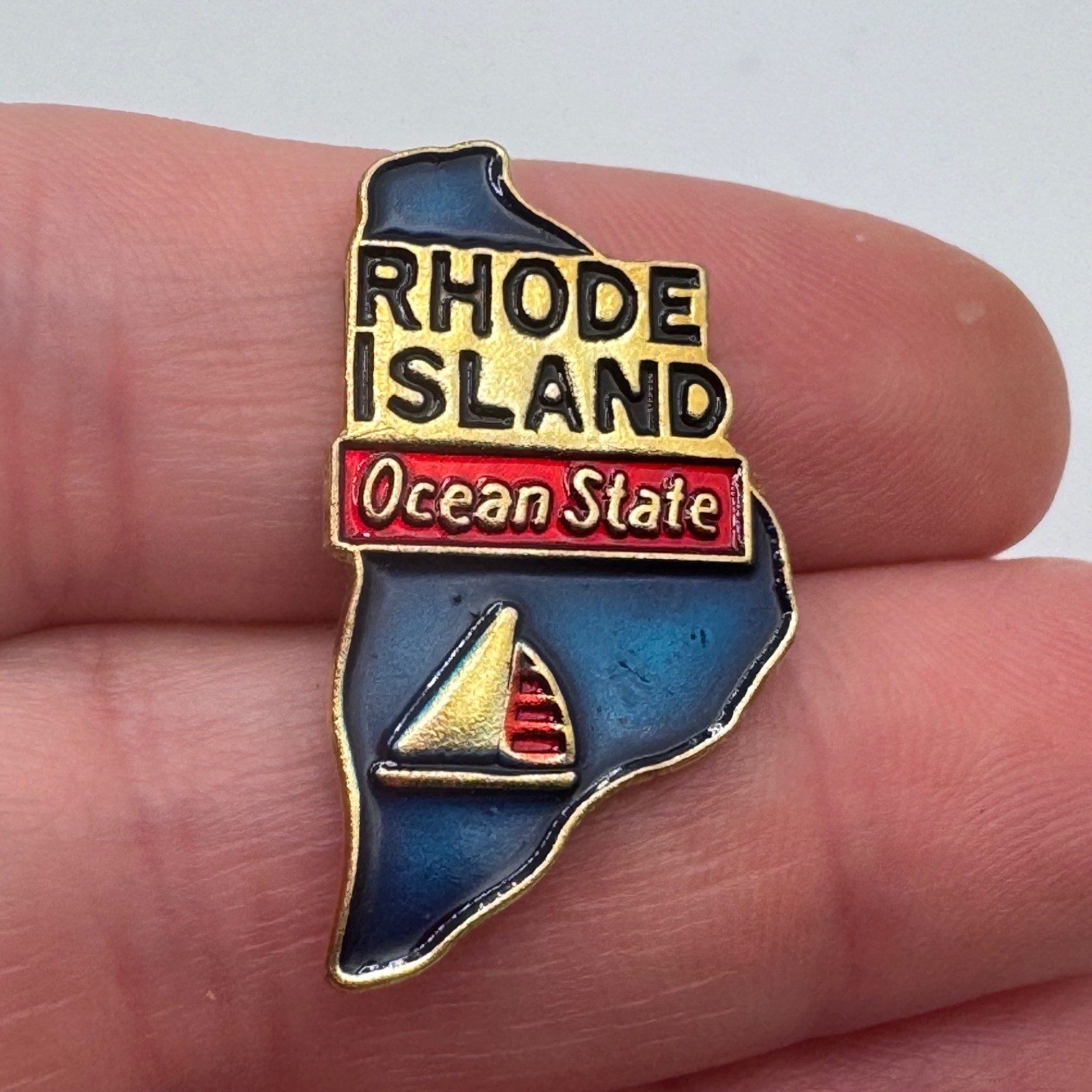 Vintage Rhode Island Ocean State Map Enamel Lapel Pin Sailboat Blue Red