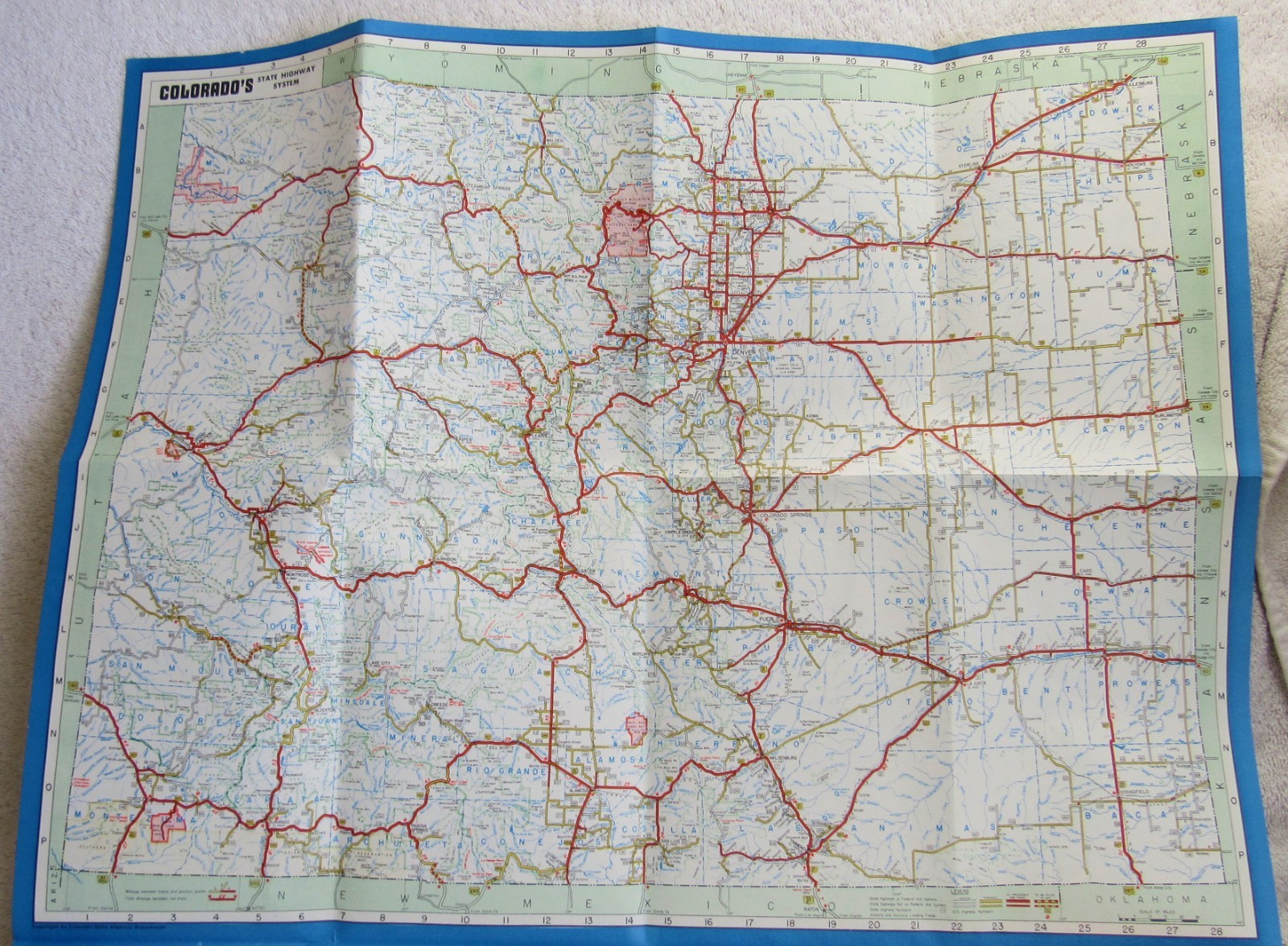 5 Colorful Colorado Souvenir Travel Guides Maps Place Scenes 1941 1950’s Books
