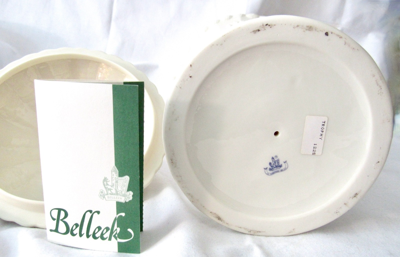 Belleek Ireland 1994 Irish America Business 100 Lidded Urn Trophy 12″ Pristine