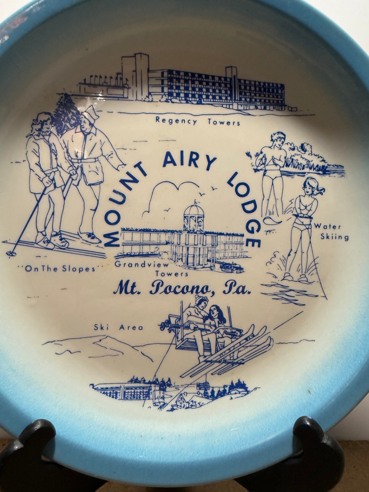 Mount Airy Lodge Souvenir Collectors Plate 10″ Mt Pocono Vintage Pennsylvania