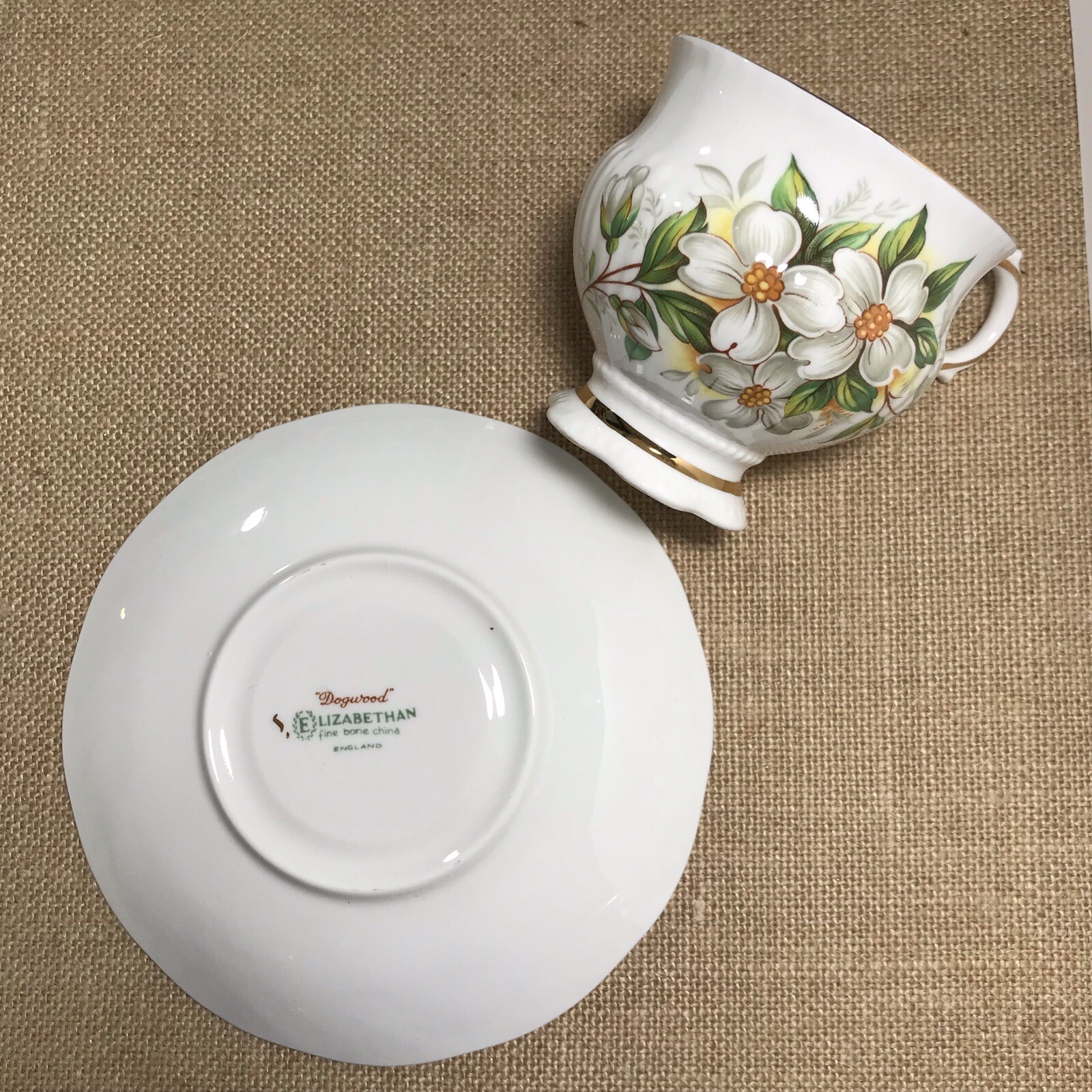 FINE BONE CHINA ELIZABETHAN DOGWOOD CUP & SAUCER ENGLAND VANCOUVER BC SOUVENIR
