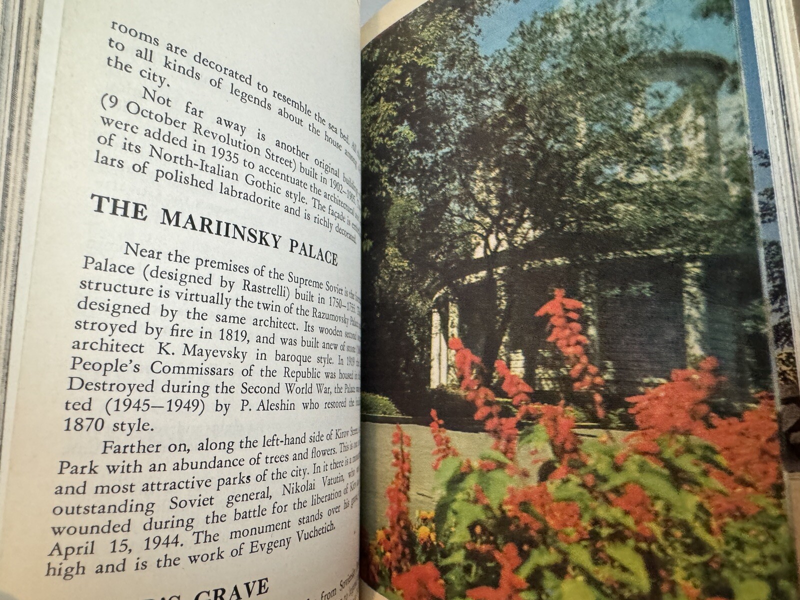 Kiev Ukraine Travel Guide Vintage National Press Agency Publishing Book