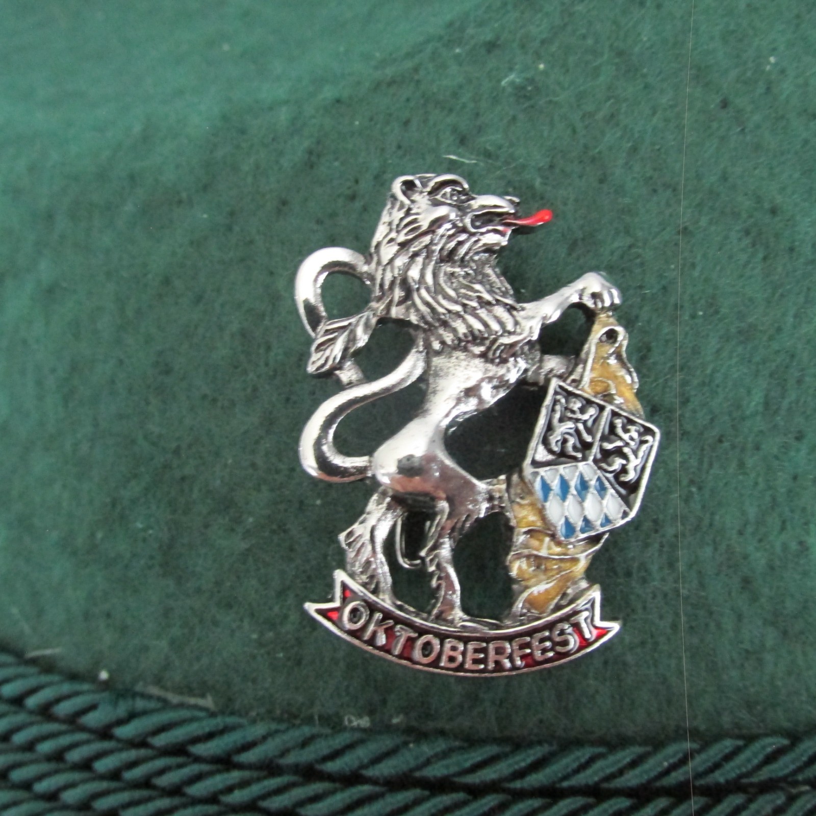 Bavarian Lion with Shield Oktoberfest/German Hat Pin