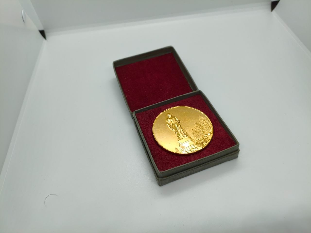 Ukrainian Soviet Table Medal Monument to Lenin in Kiev 1970 Rare USSR Vintage