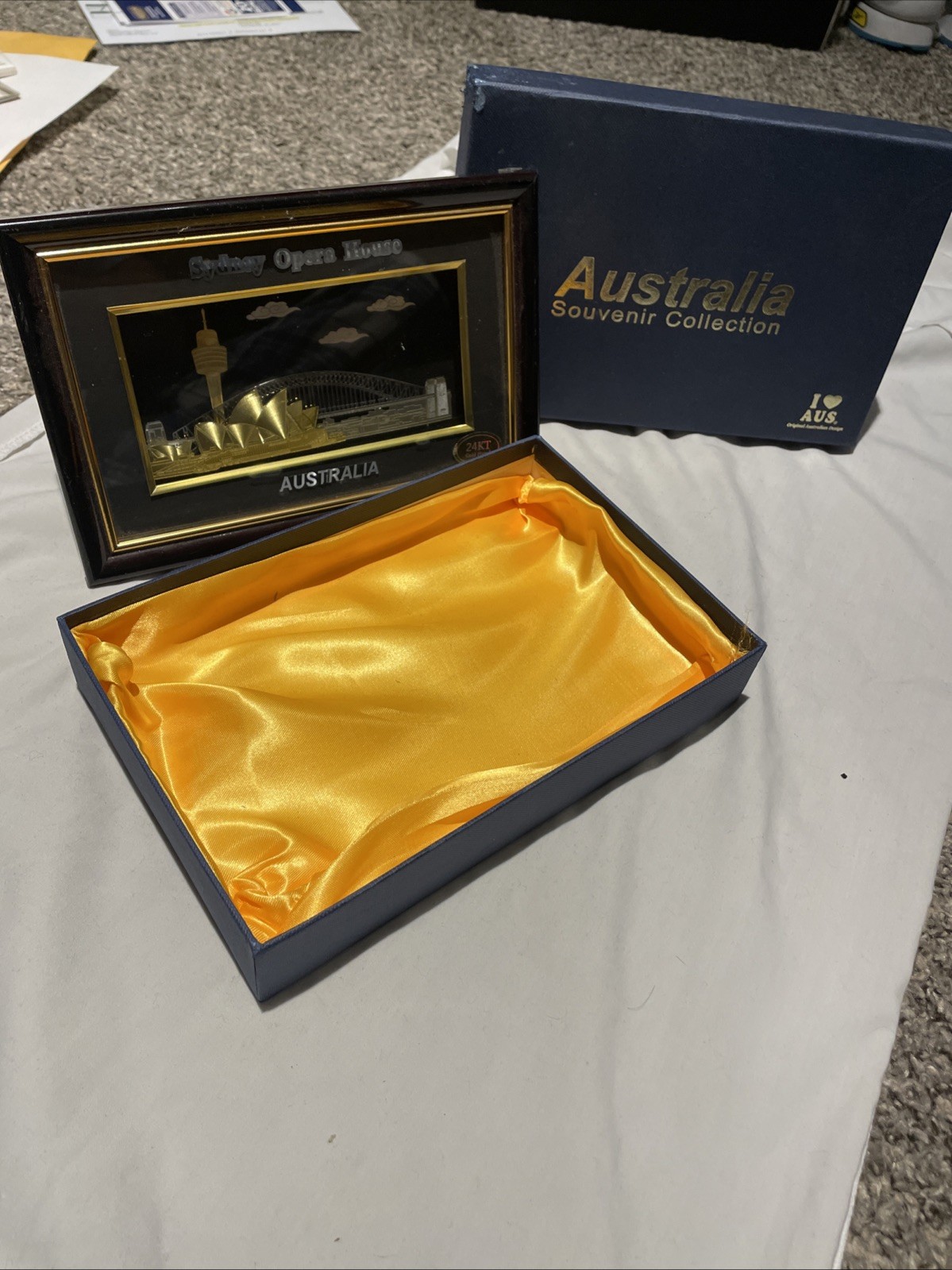 Sydney Opera House Australia 24 K T Gold Plated Frame , Souvenirs Collectible