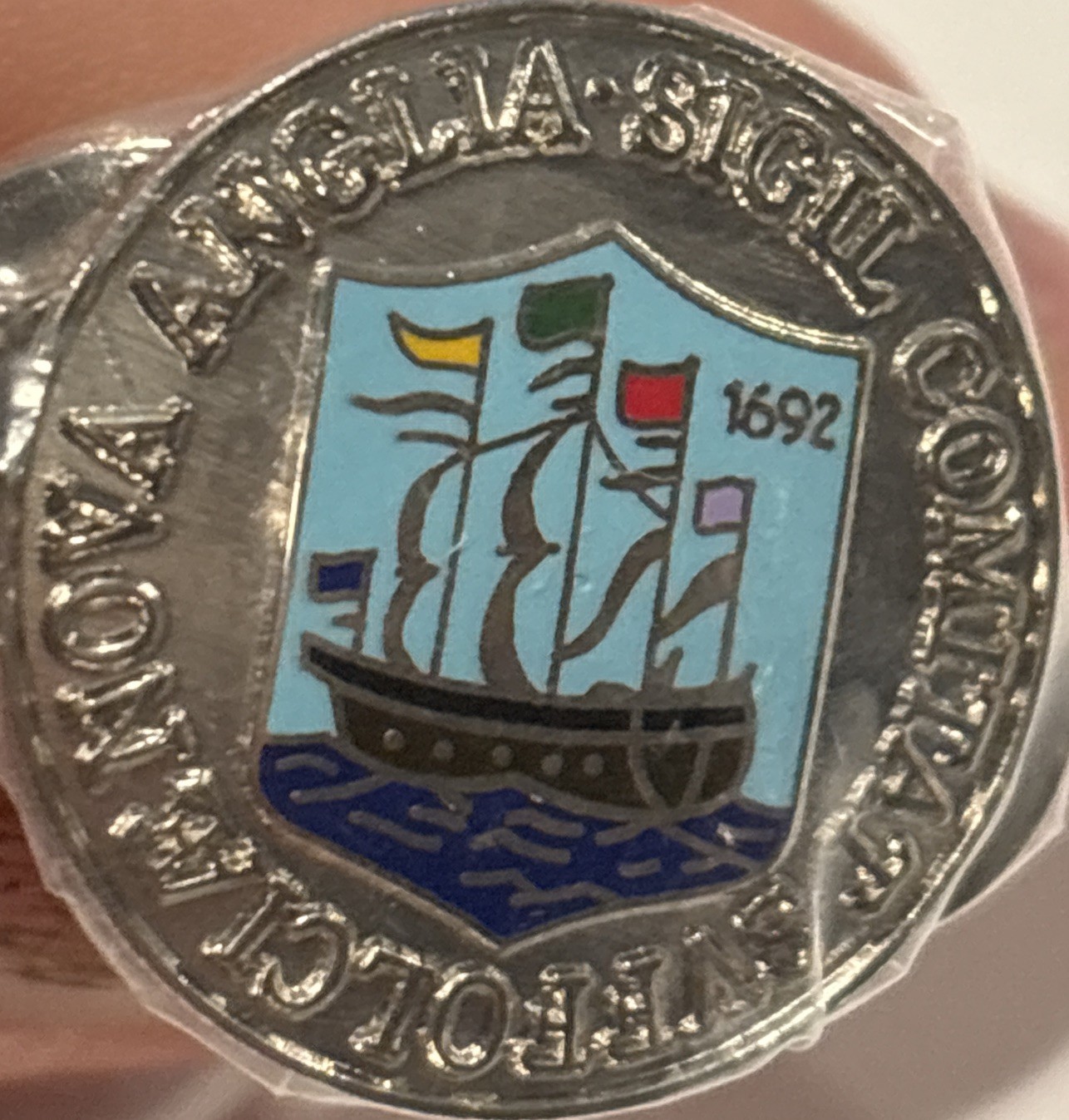 Vintage Suffolk County 1692 Massachusetts Pin “seal Of Suffolk” Enamel – Mass
