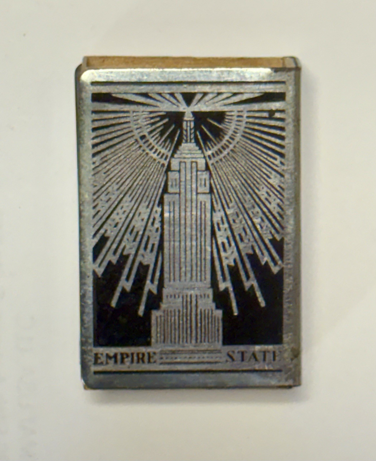 ANTIQUE EMPIRE STATE BUILDING NEW YORK SOUVENIR ART DECO METAL MATCH HOLDER