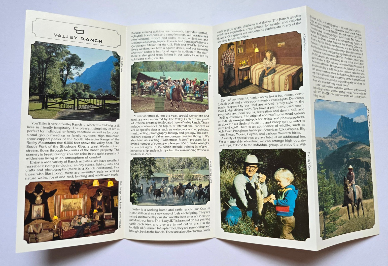 LOT of (4) VALLEY RANCH A2Z / Cody, Wyoming / Tri-Fold Brochures & Travel Book