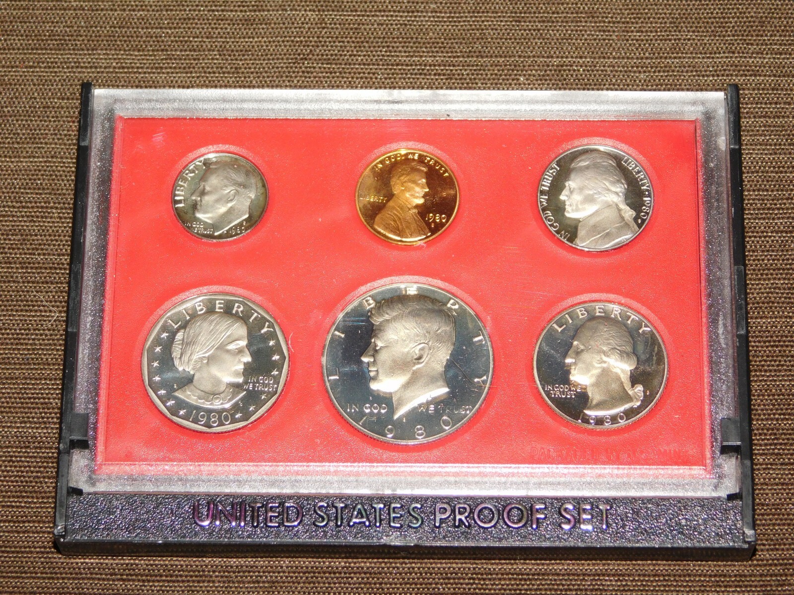 VINTAGE US MINT 1980-S UNITED STATES PROOF SET in GOVERNMENT PACKAGING