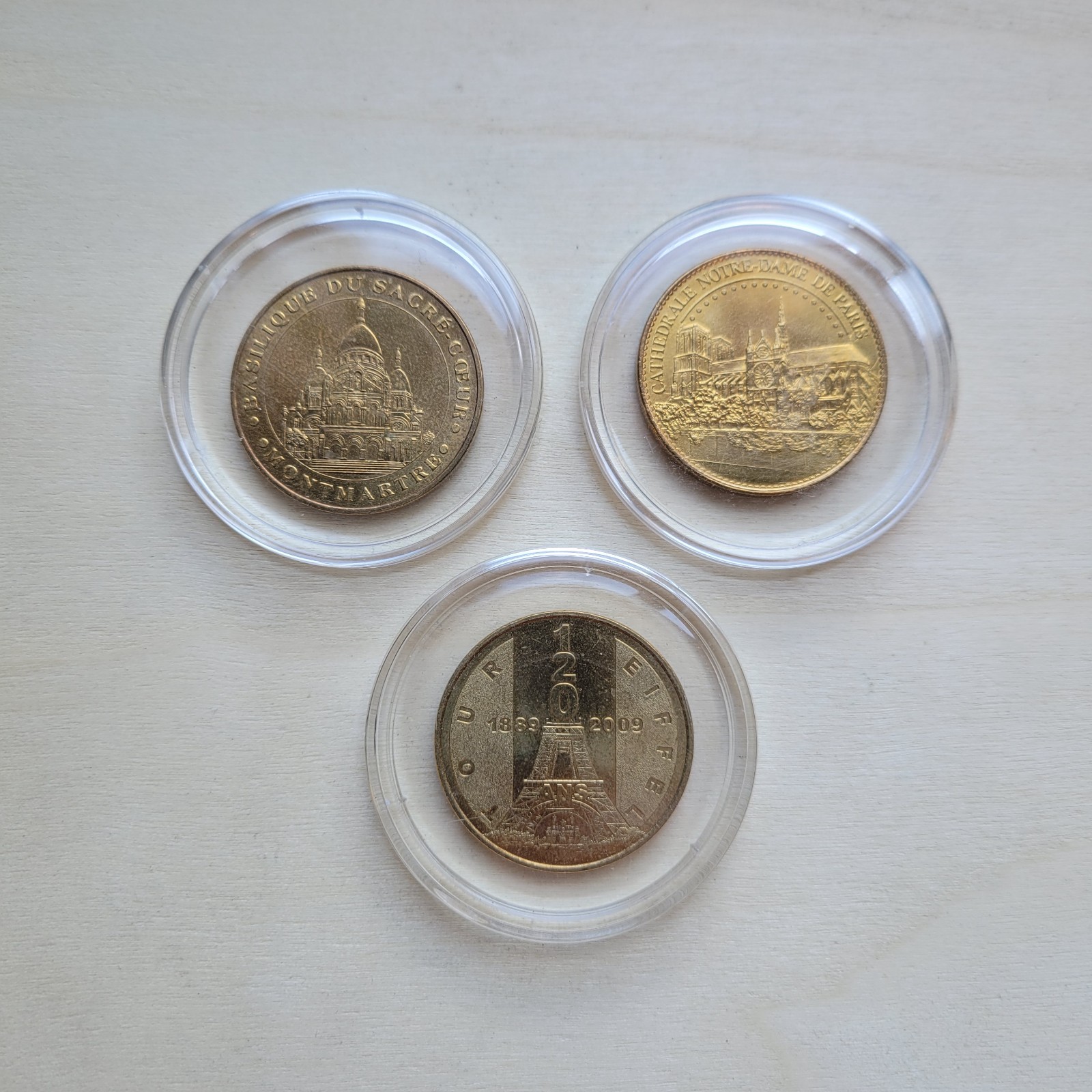 3 Paris France Souvenir Tokens Sacre Coeur Basilica, Eiffel Tower, Notre Dame