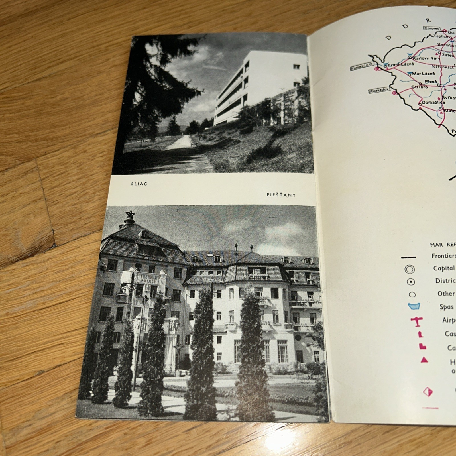 1960 CZECHOSLOVAKIA SOUTHERN SLOVAKIA Brochure / Map