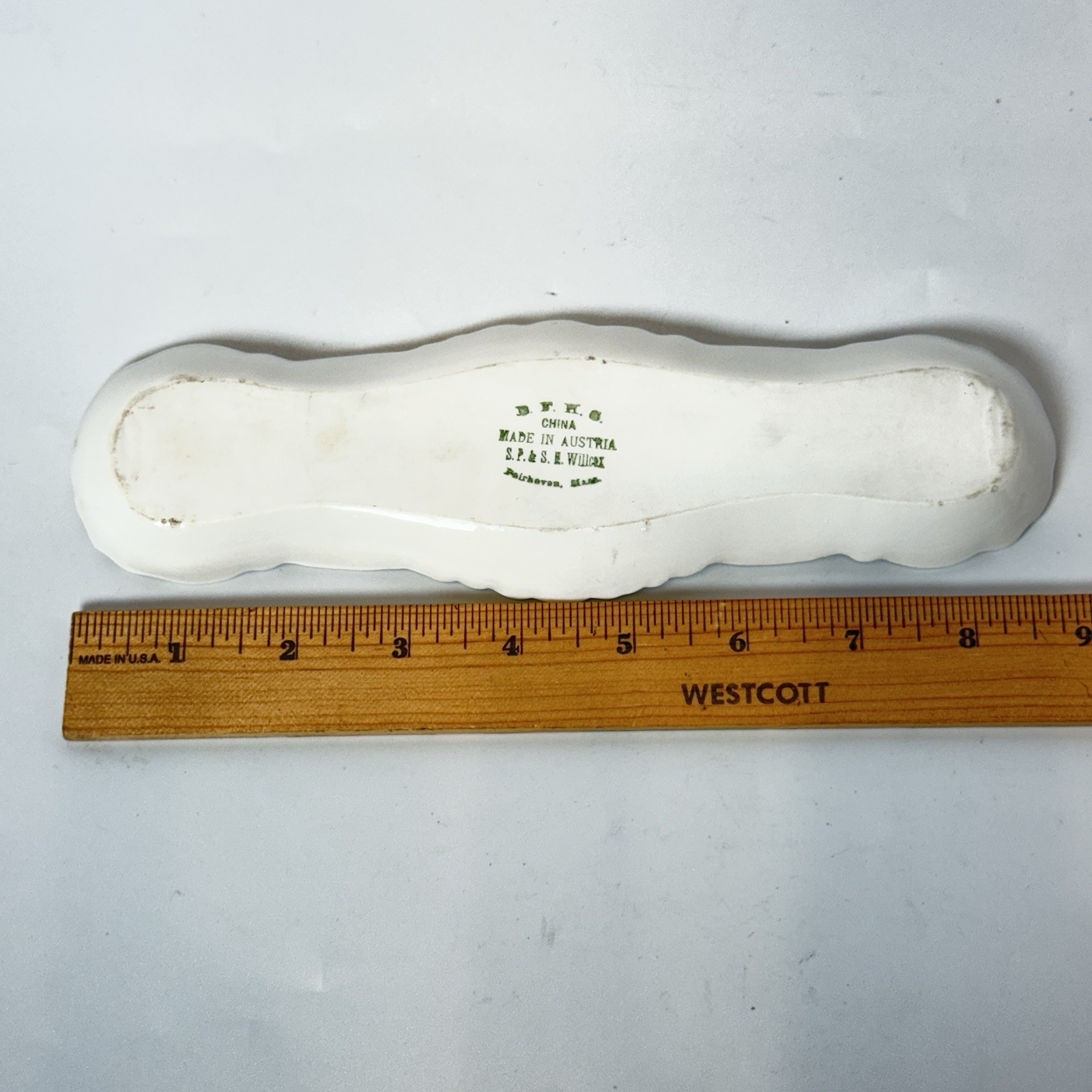 FAIRHAVEN MA Massachusetts MILLICENT LIBRARY Souvenir Porcelain Trinket DISH