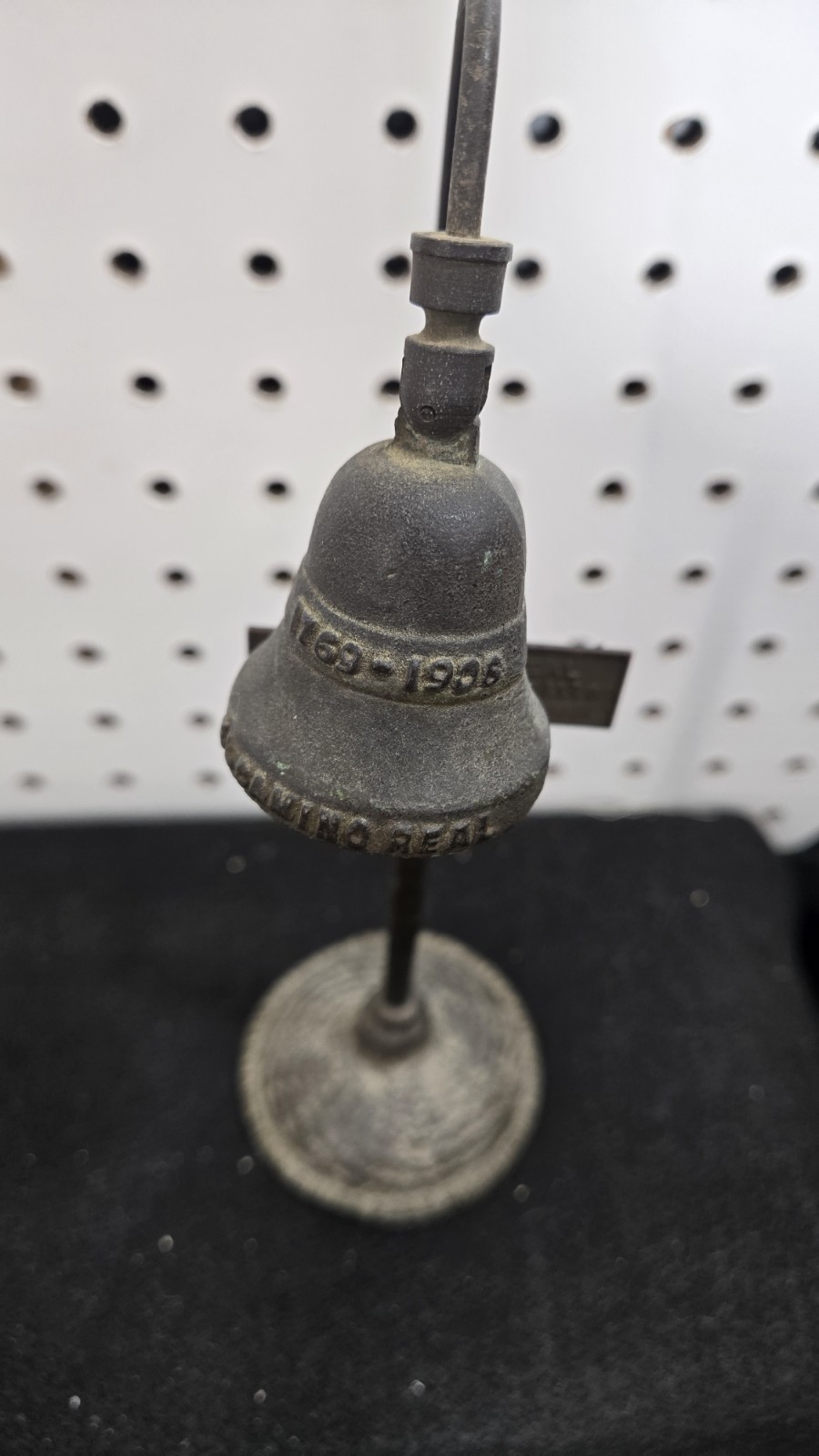 El Camino Real Kings Highway Mission Bell Souvenir Guide Post Marker 1914