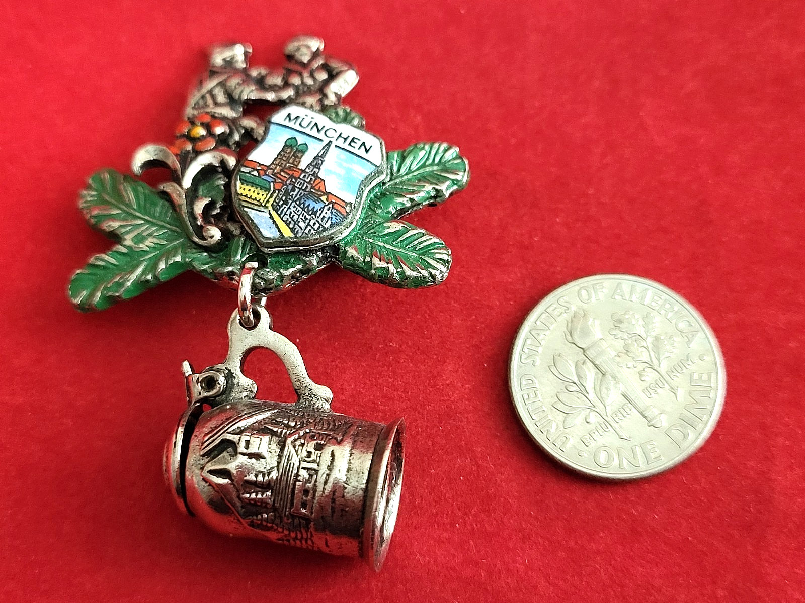 Vintage Munich Germany Souvenir Oktoberfest Dangle Mug Pin – München Munchen