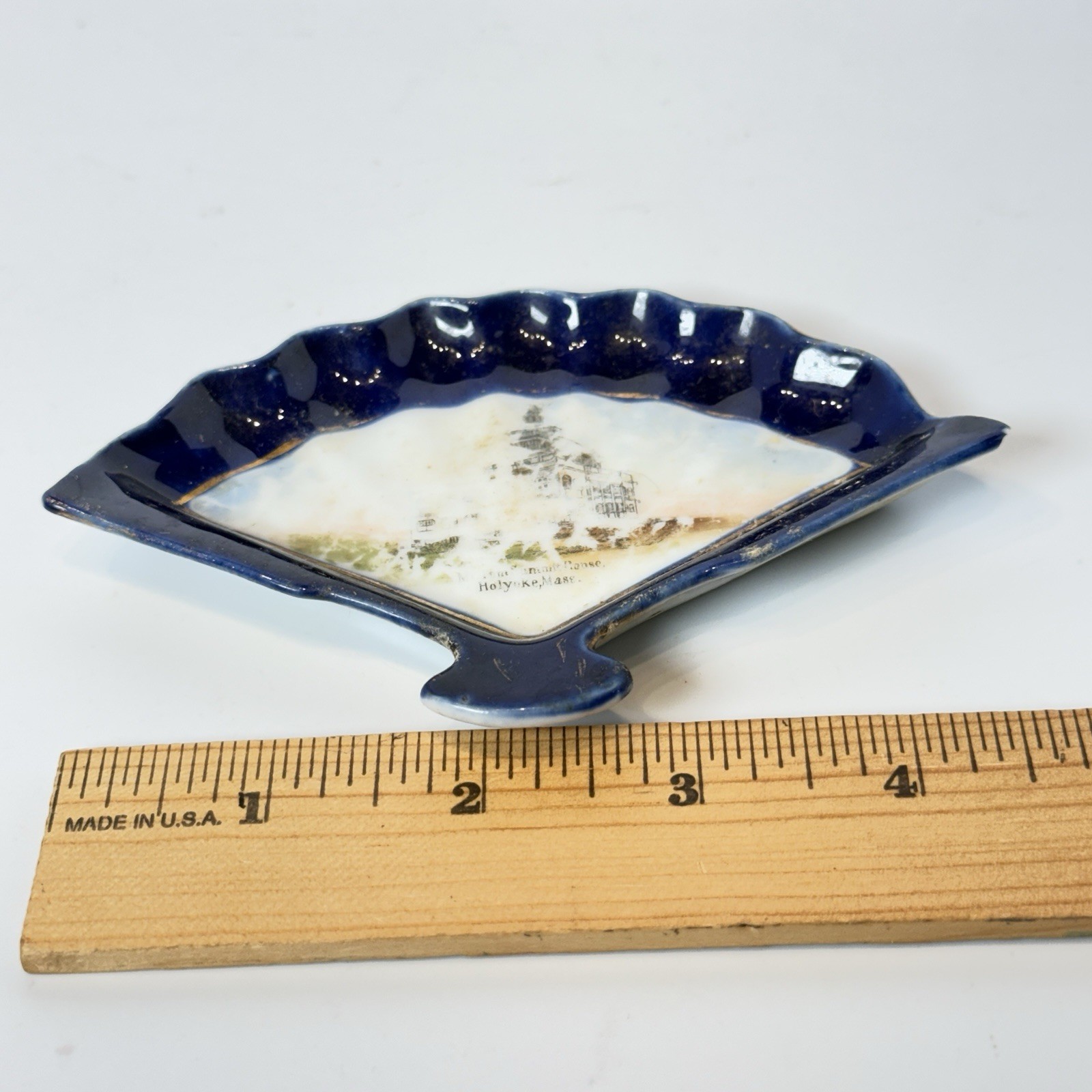 HOLYOKE MA Massachusetts Souvenir Porcelain SUMMIT HOUSE COBALT BLUE TRINKET FAN