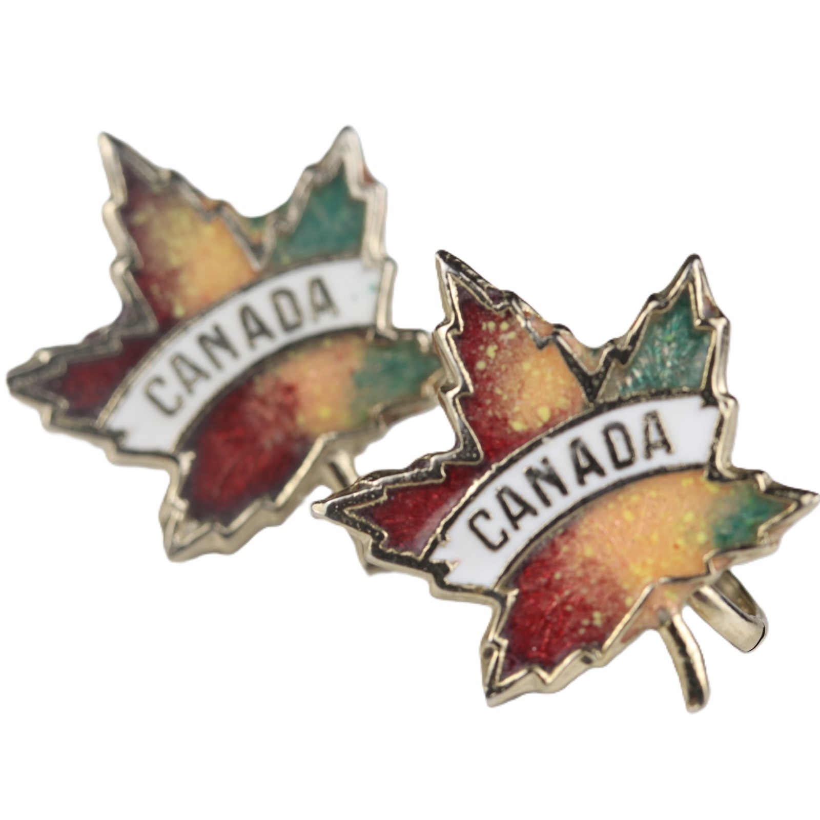 Vintage Canada Maple Leaf Enamel Screw‑Back Earrings Multicolor 19mm – 1 Pair