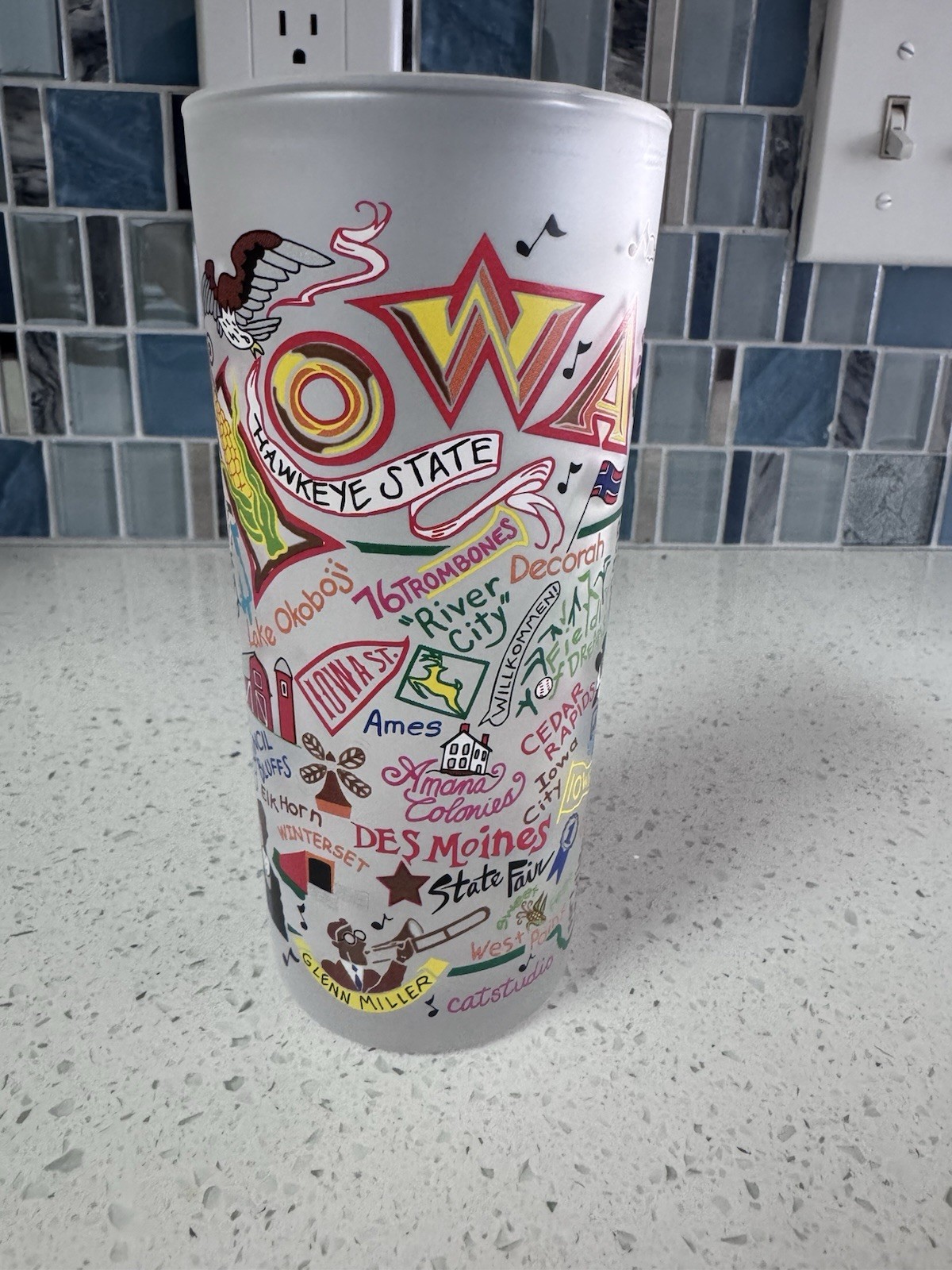 Iowa Souvenir Drinking Glass Hawkeye State Landmarks Graphics Tumbler