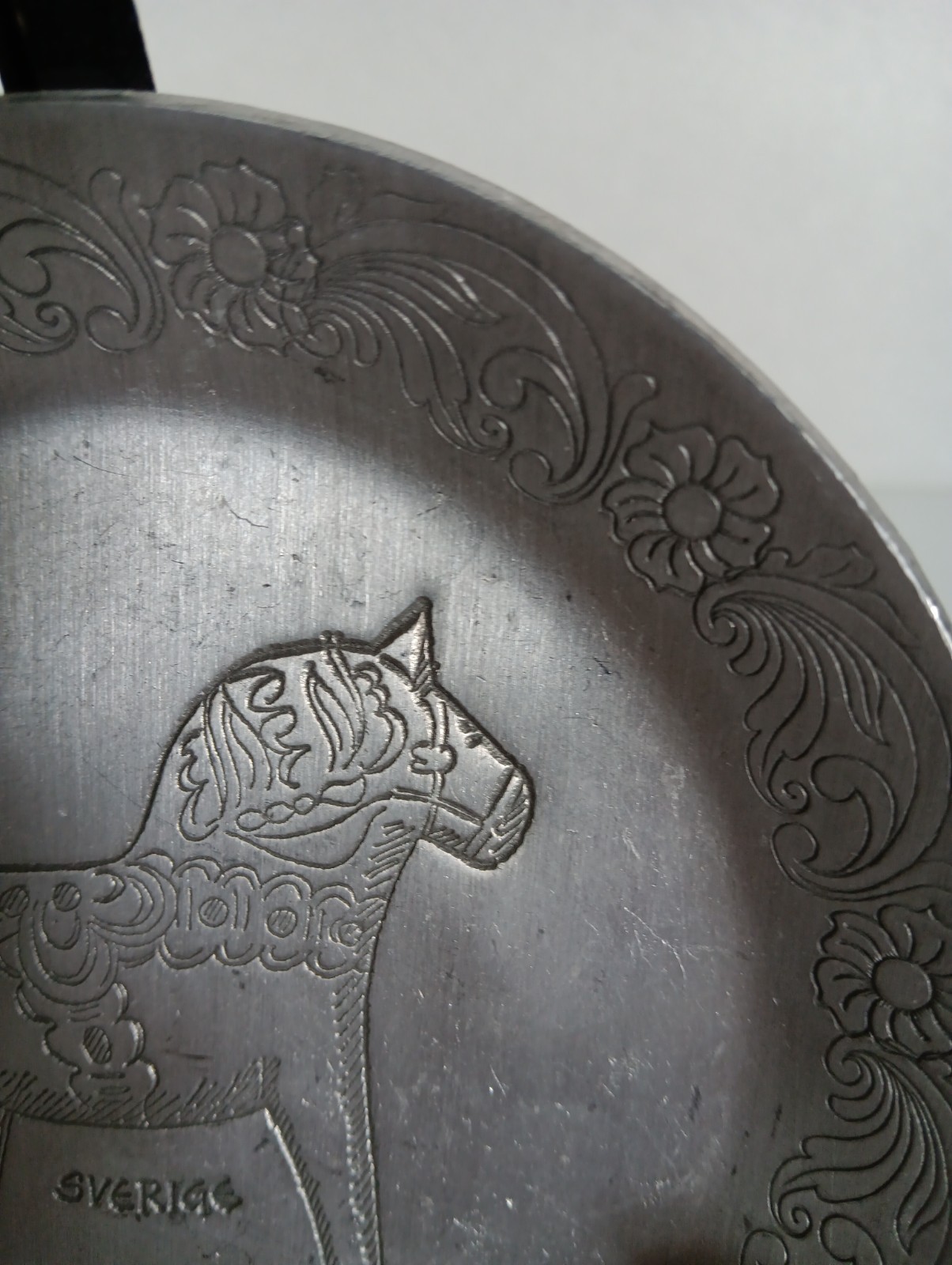 Vintage Sweden Dala Horse 5″ Metal Trinket Dish