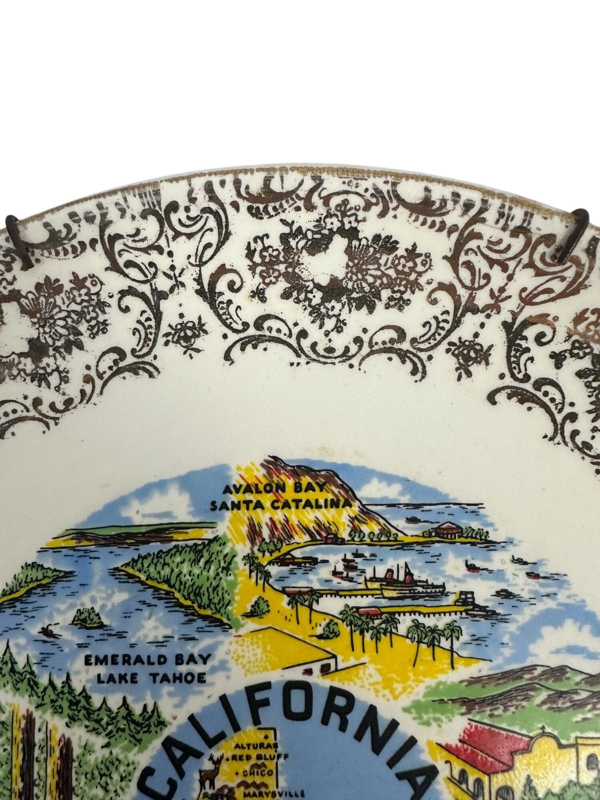 California Vintage Souvenir Plate Scenic Attractions Gold Trim 9” Display Item