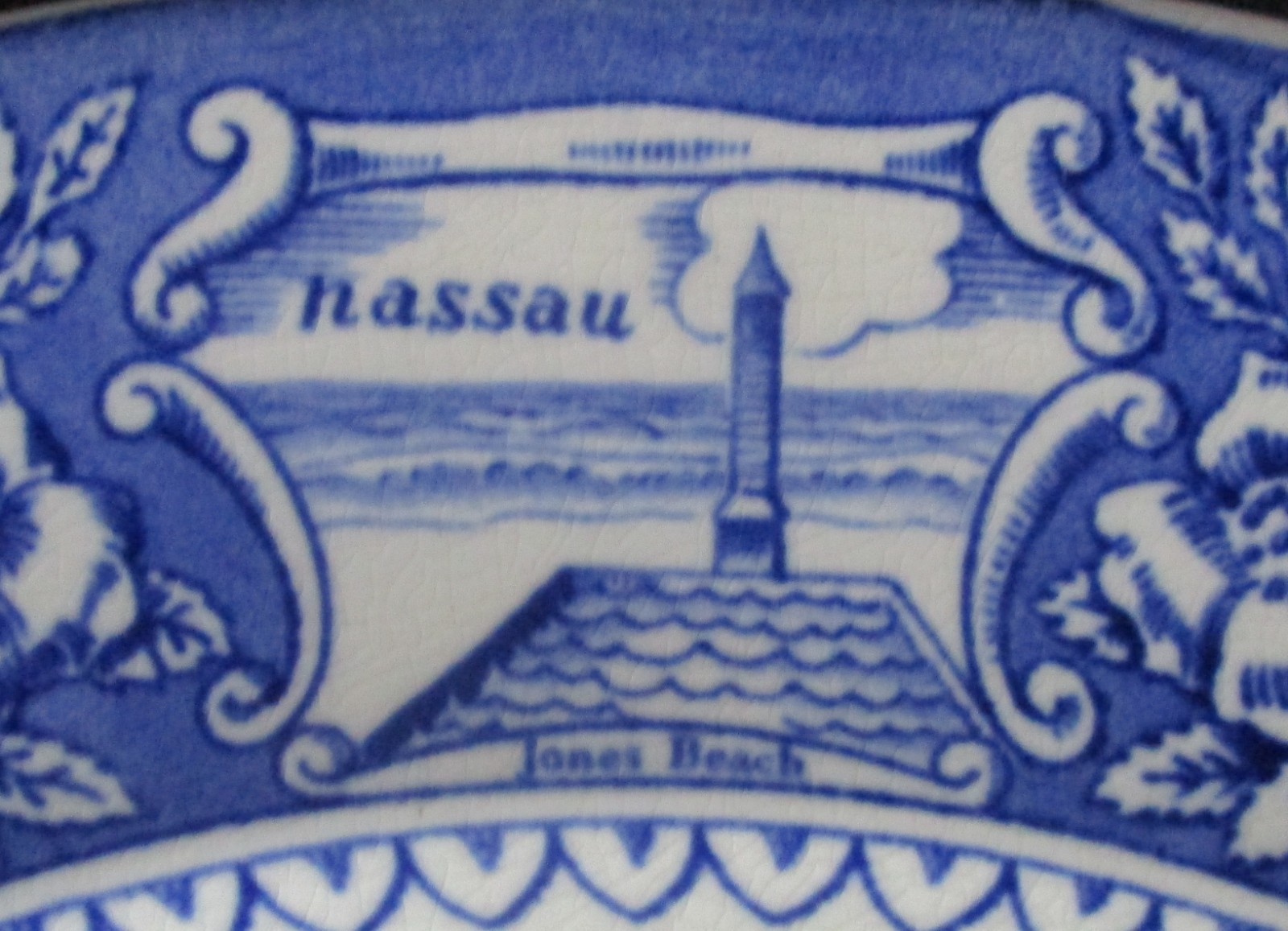 1936 Souvenir Wedgwood Plate Tercentenary Long Island New York Brooklyn Bridge