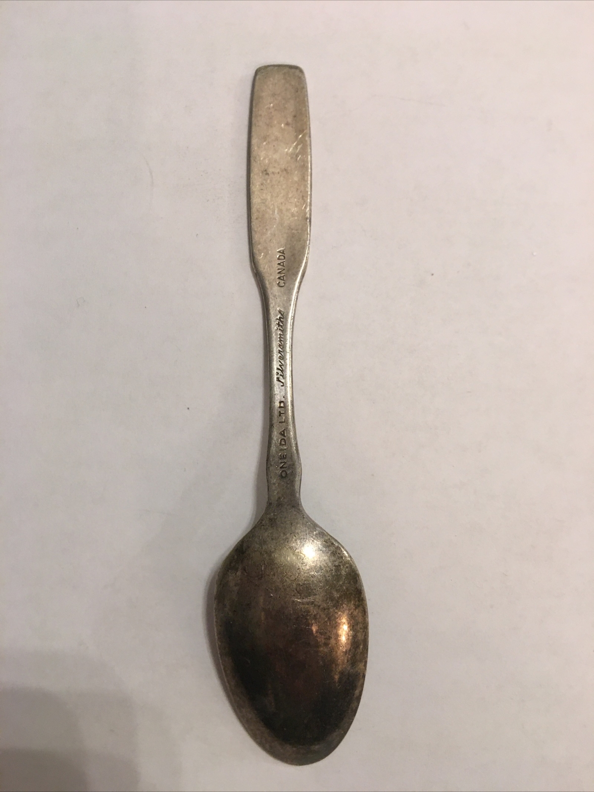 Vintage Souvenir Spoon Collectible. Manitoba 1870-1970 Canada