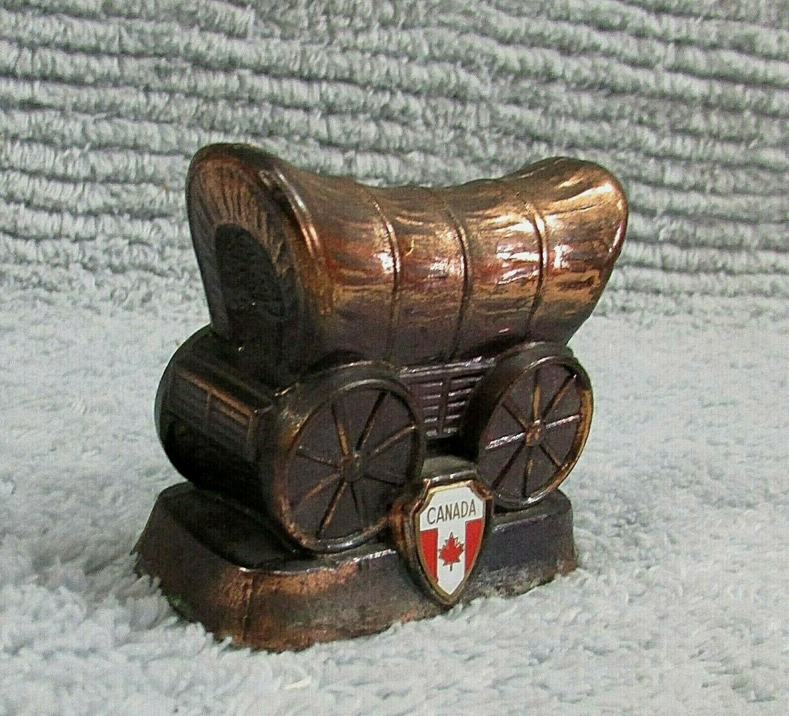 Vintage Copper Tone Pot Metal Conestoga Covered Wagon Canada Maple Leaf FREE S/H