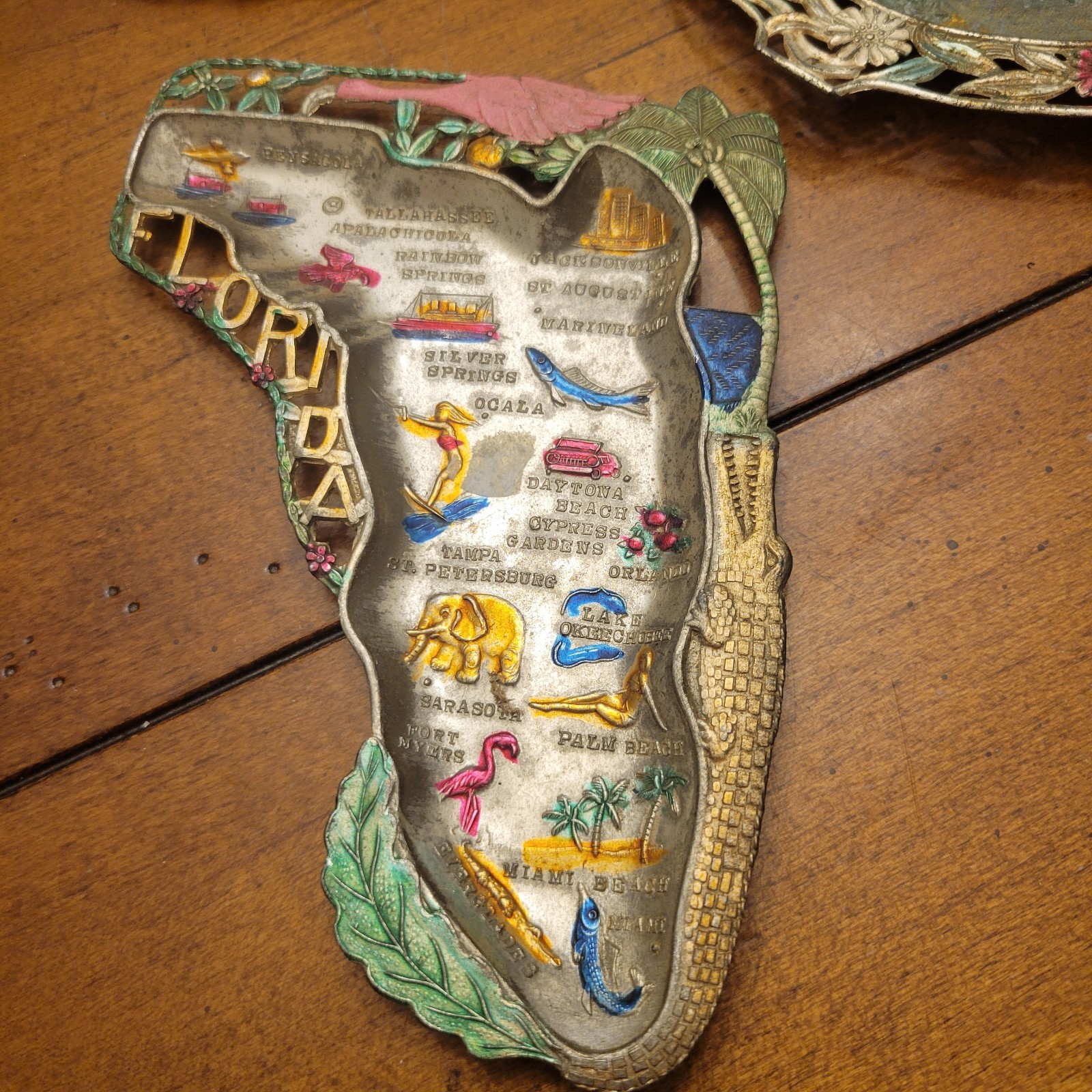 Vintage Lot of 4 State Souvenir Painted Metal Trinket Dish Ashtray Japan