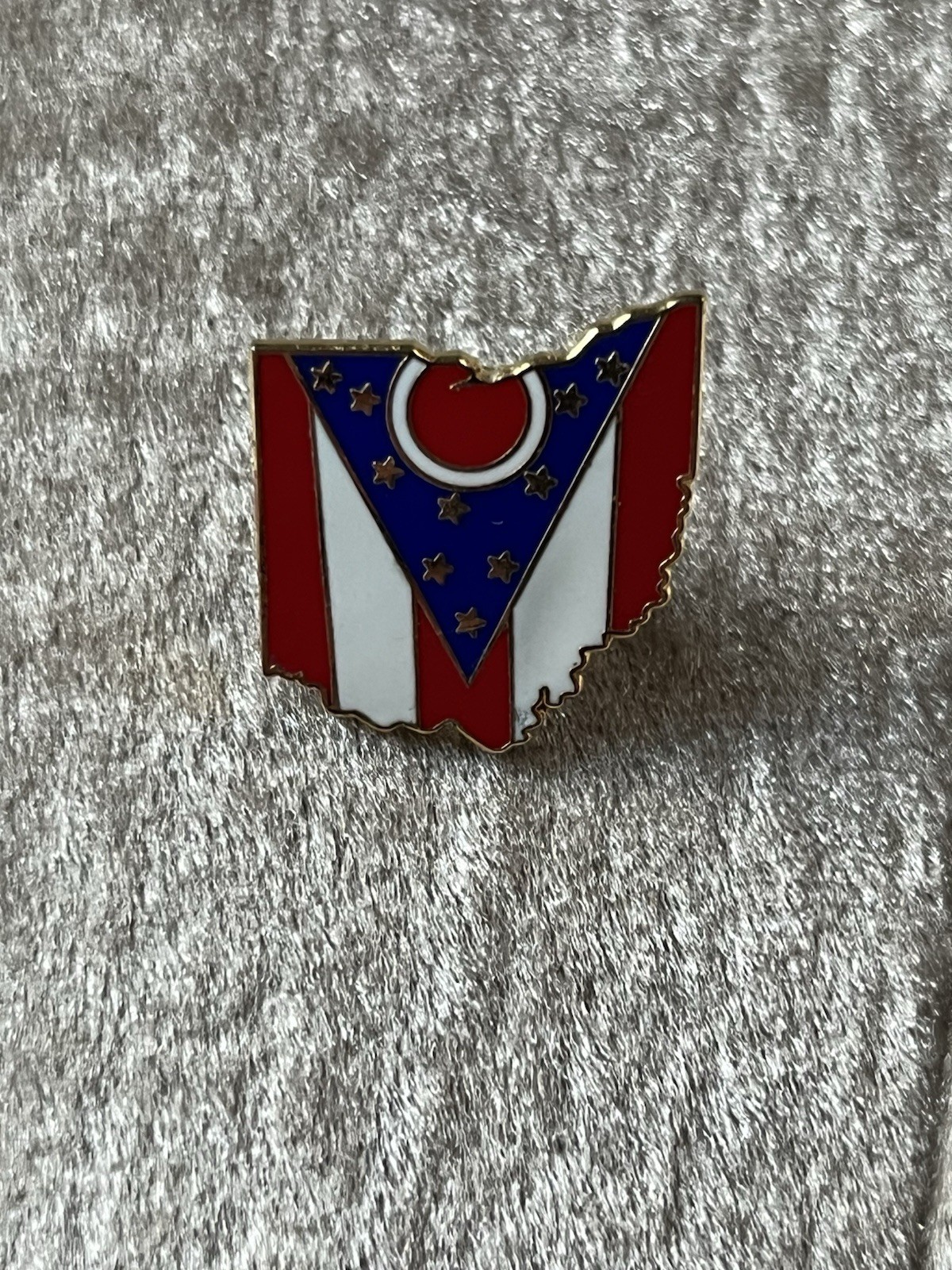NEW OHIO Flag in the shape of the State of OHIO Lapel Pin LOOK
