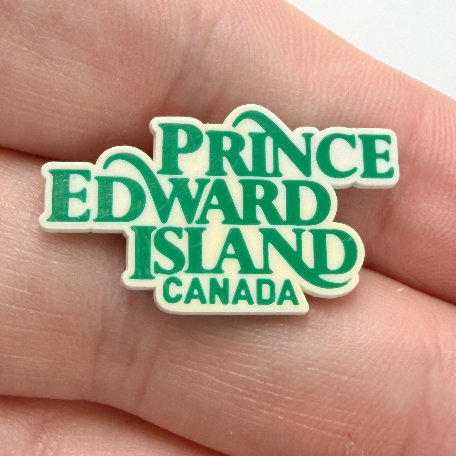 Prince Edward Island Canada Lapel Pin Plastic Travel Tour Souvenir PEI Vintage