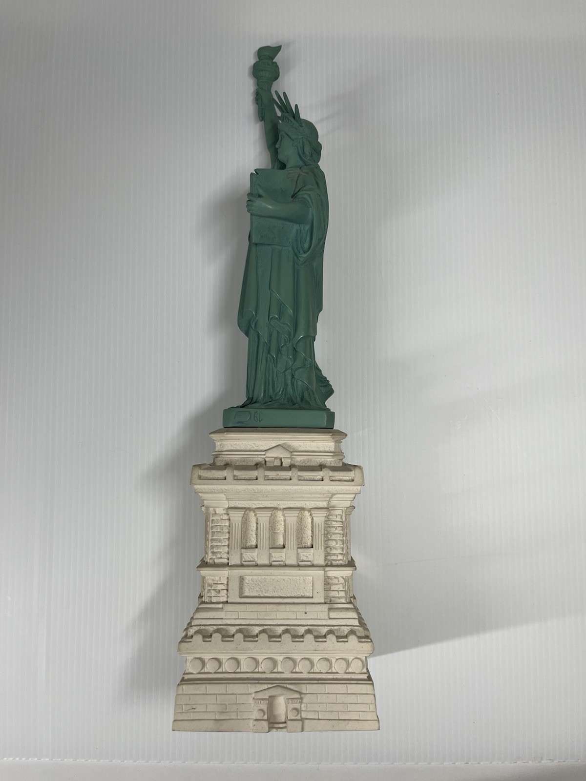 1982 SL / EIF. INC Vintage 15” Lady Statue of Liberty 1984 Wang Jida New York
