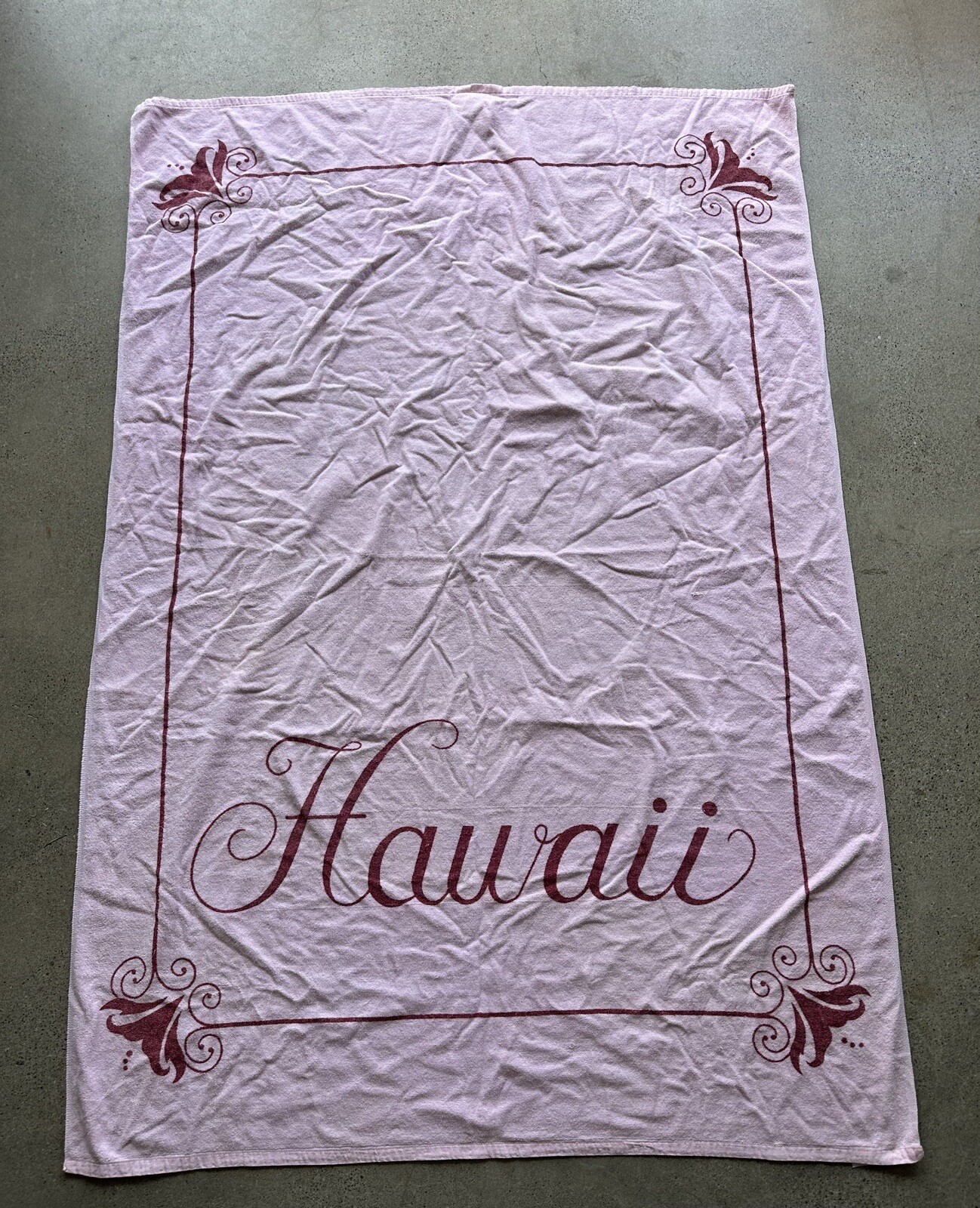 Vintage Unbranded Hawaii Pink Beach Towell