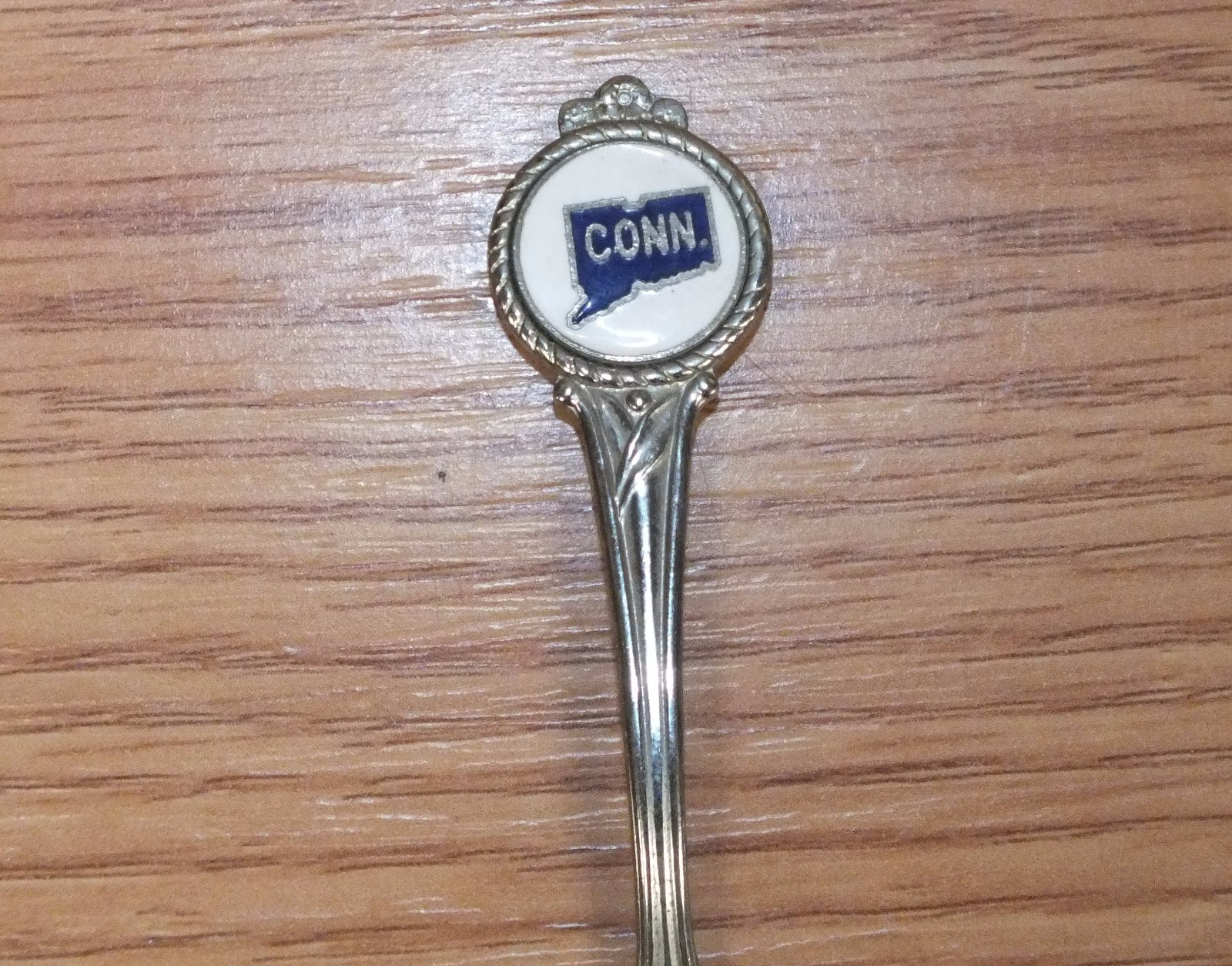 Generic/Unbranded Connecticut State Silver Toned Collectible Pewter Spoon *READ*
