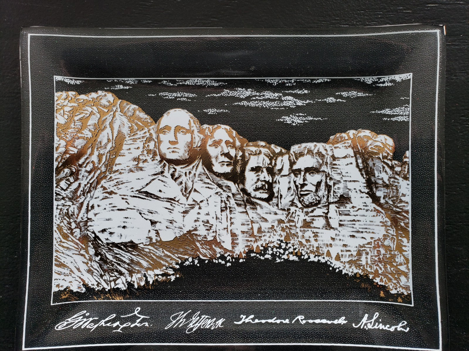 Vintage Mt Rushmore Souvenir 9in x 7in Glass Tray