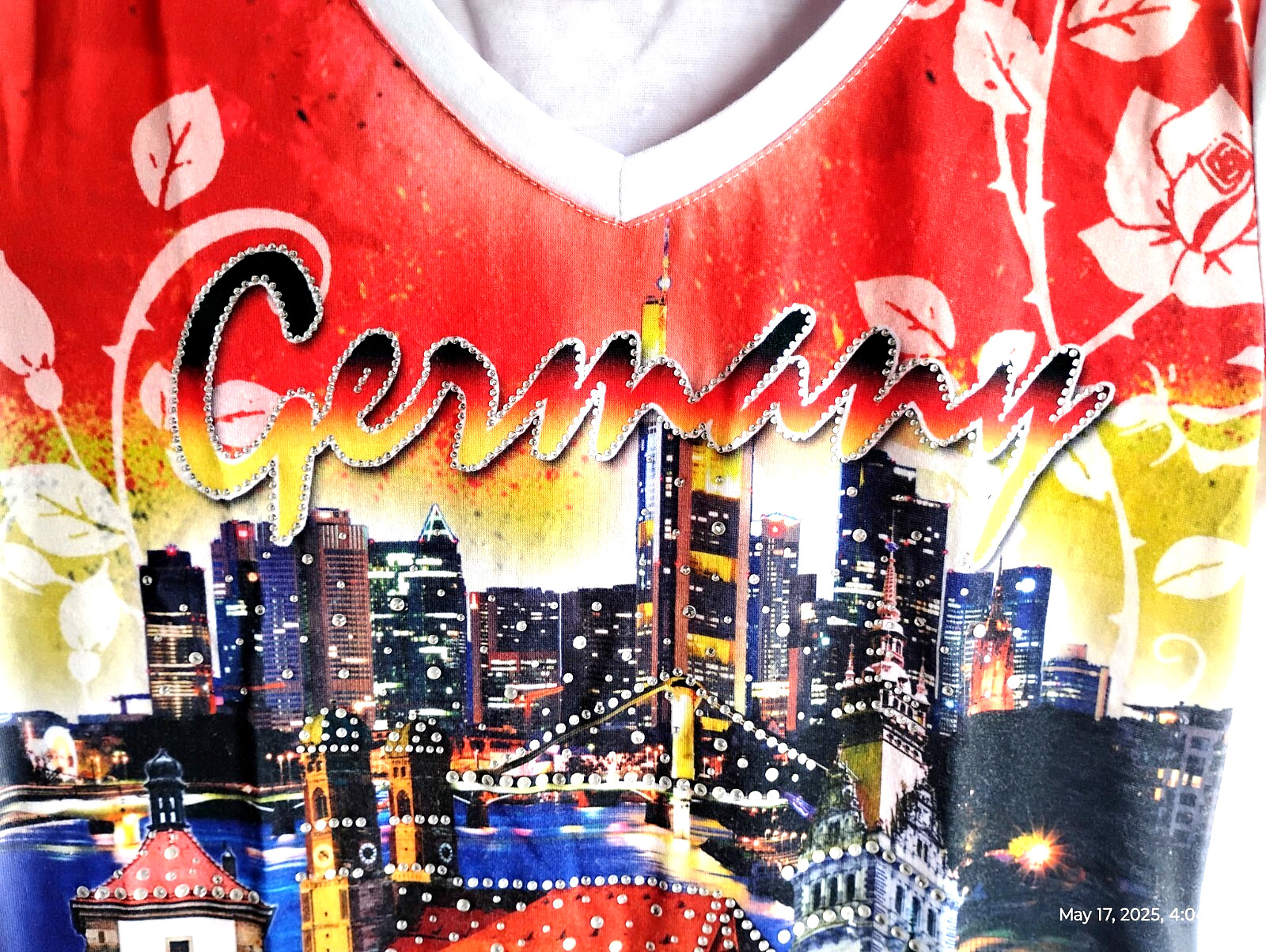 Sz.S/XS COOL T-Shirt. BLING AROUND GERMANY letters and middle all over print.