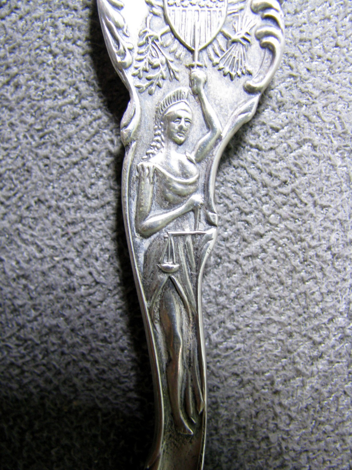 Excellent Jefferson Memorial Sterling Silver Louisville Kentucky Souvenir Spoon