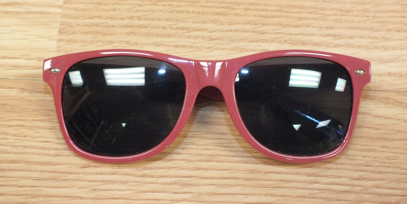 Unbranded Maroon Colored Florida State Hyundai Unisex Souvenir Sunglasses